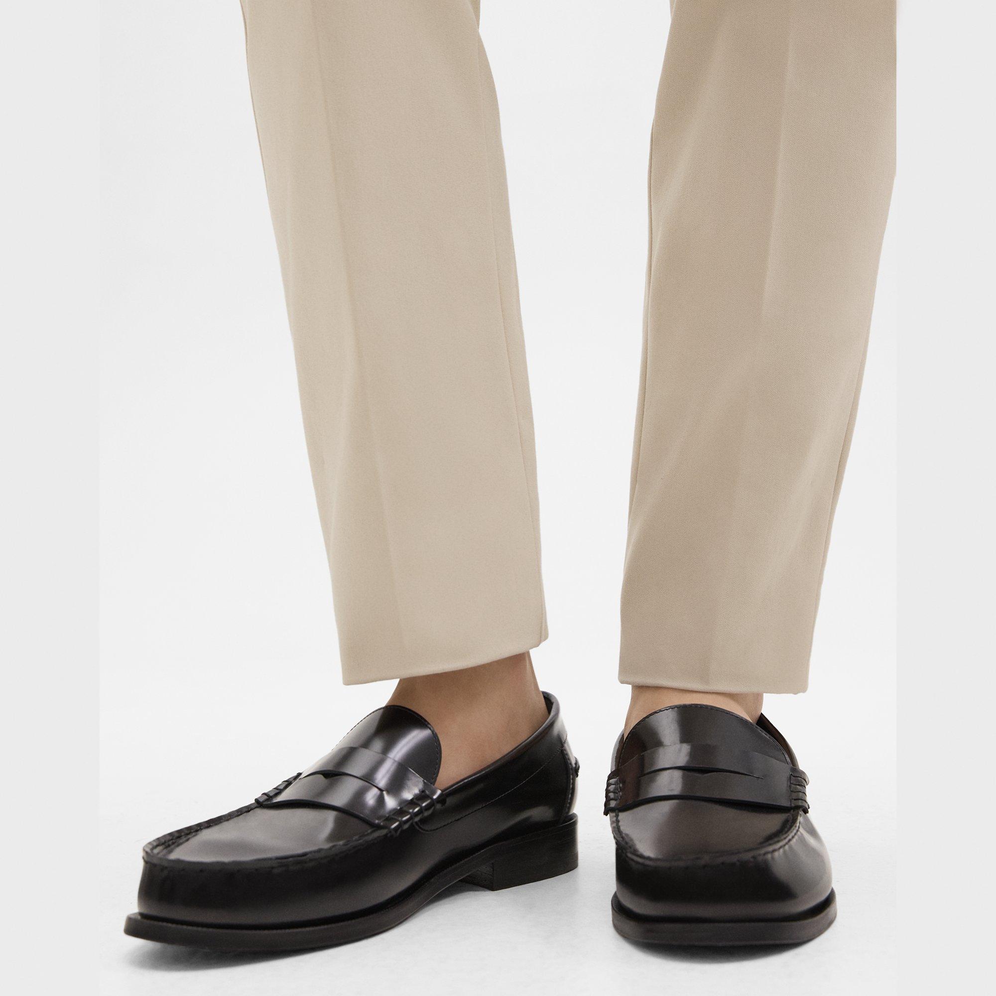 Shop Theory City Loafer In Leather In Black