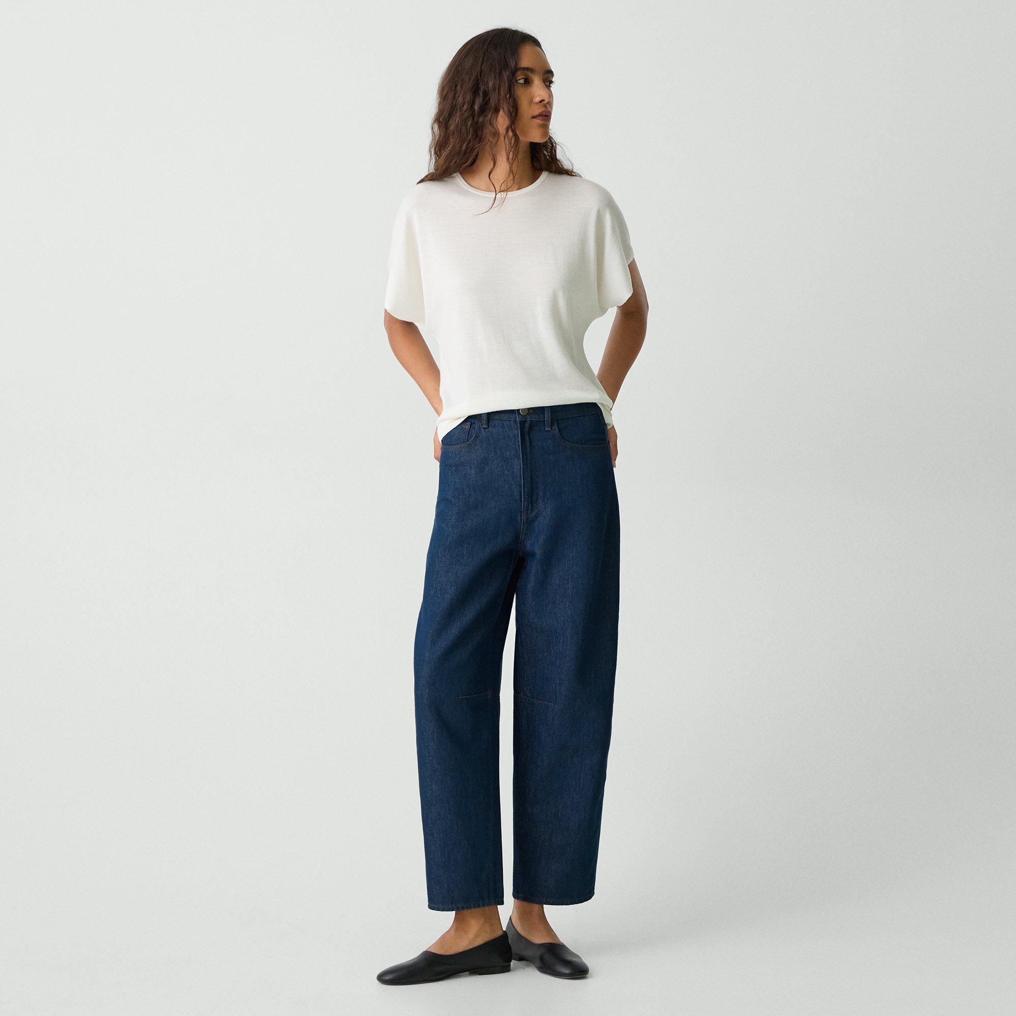 Theory Cropped Barrel Pant In Relaxed Denim In Indigo