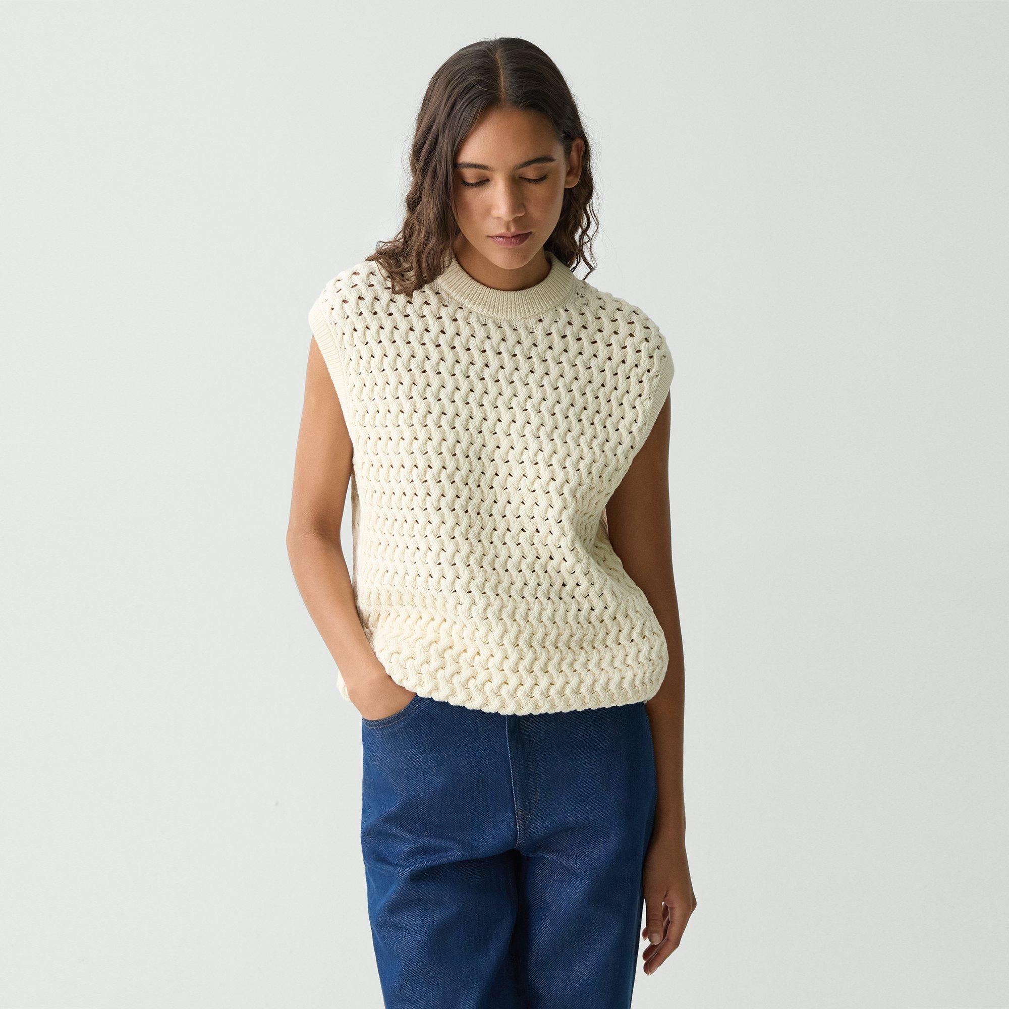 Theory Sweater Vest In Rounded Cotton In Natural