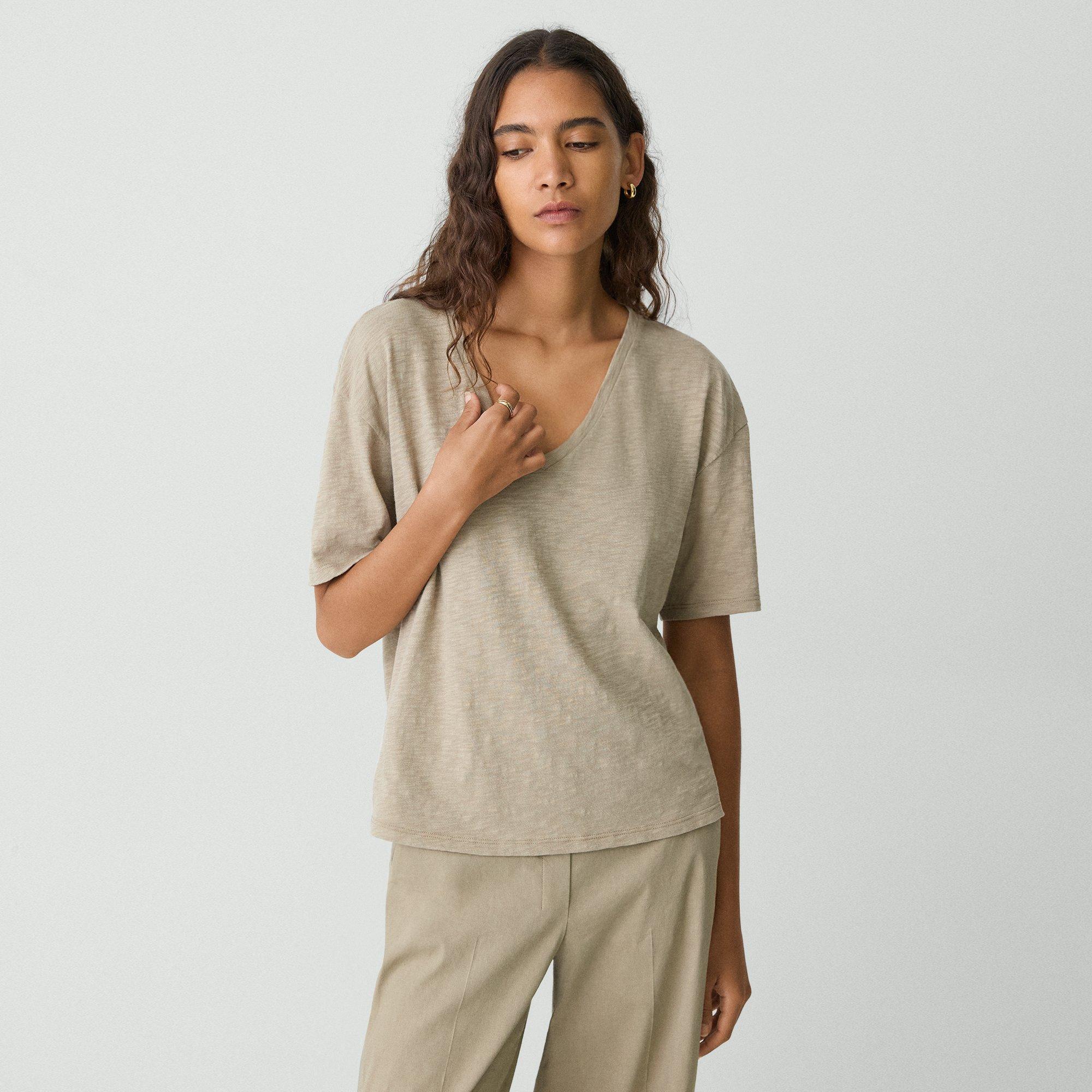 Theory Relaxed V-neck Tee In Cotton In Soft Taupe