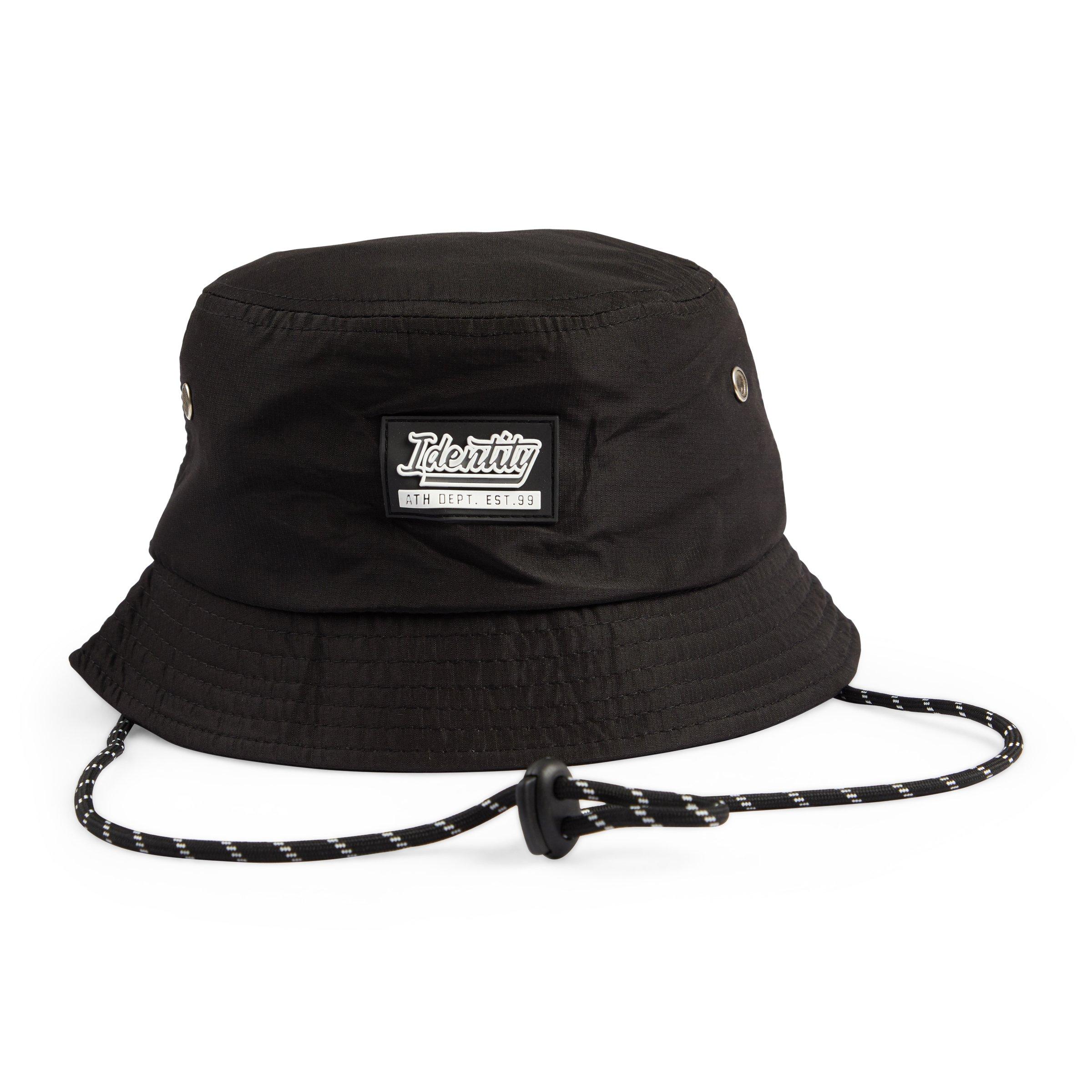 How To Style A Black Bucket Hat