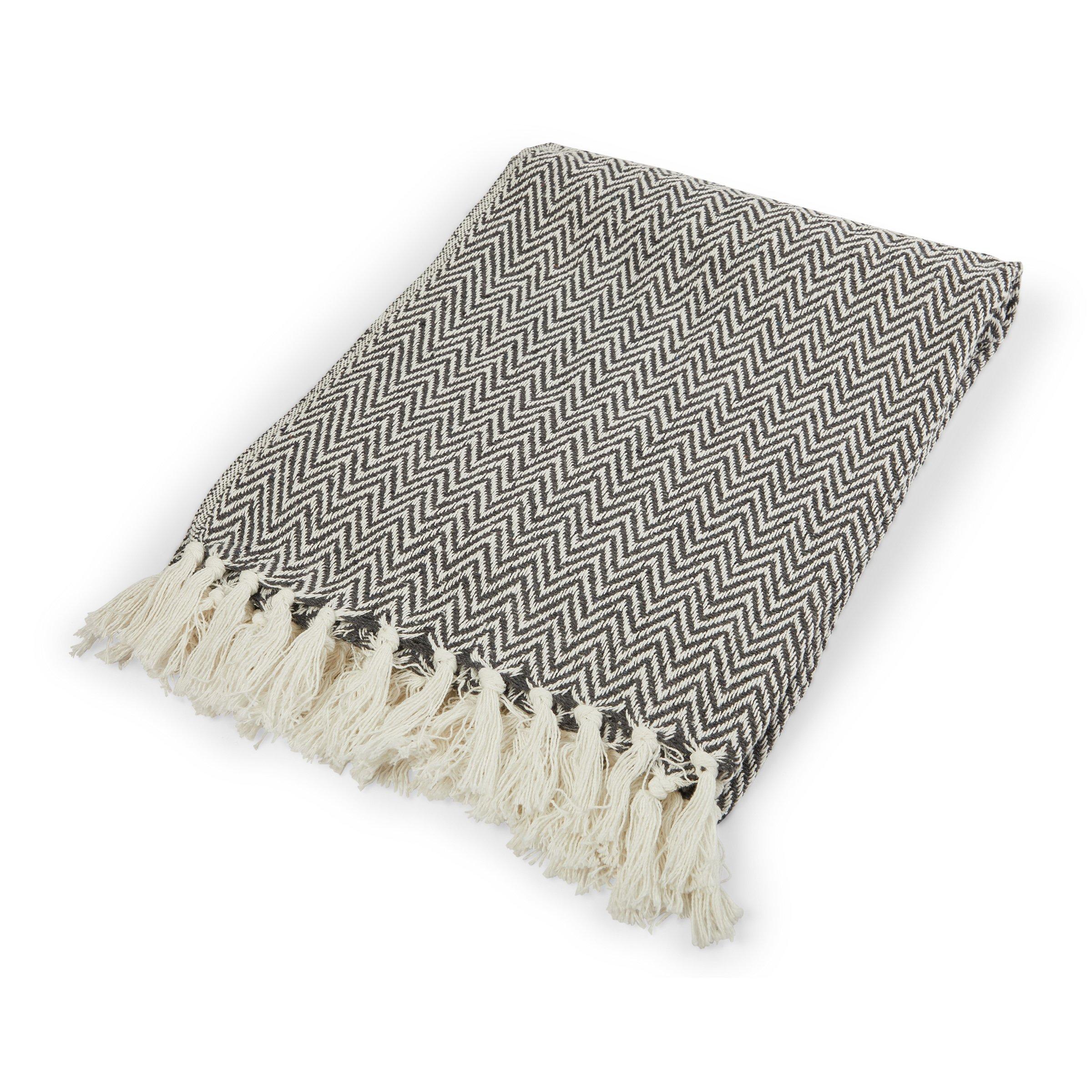 Grey Herringbone Throw (3112882) 