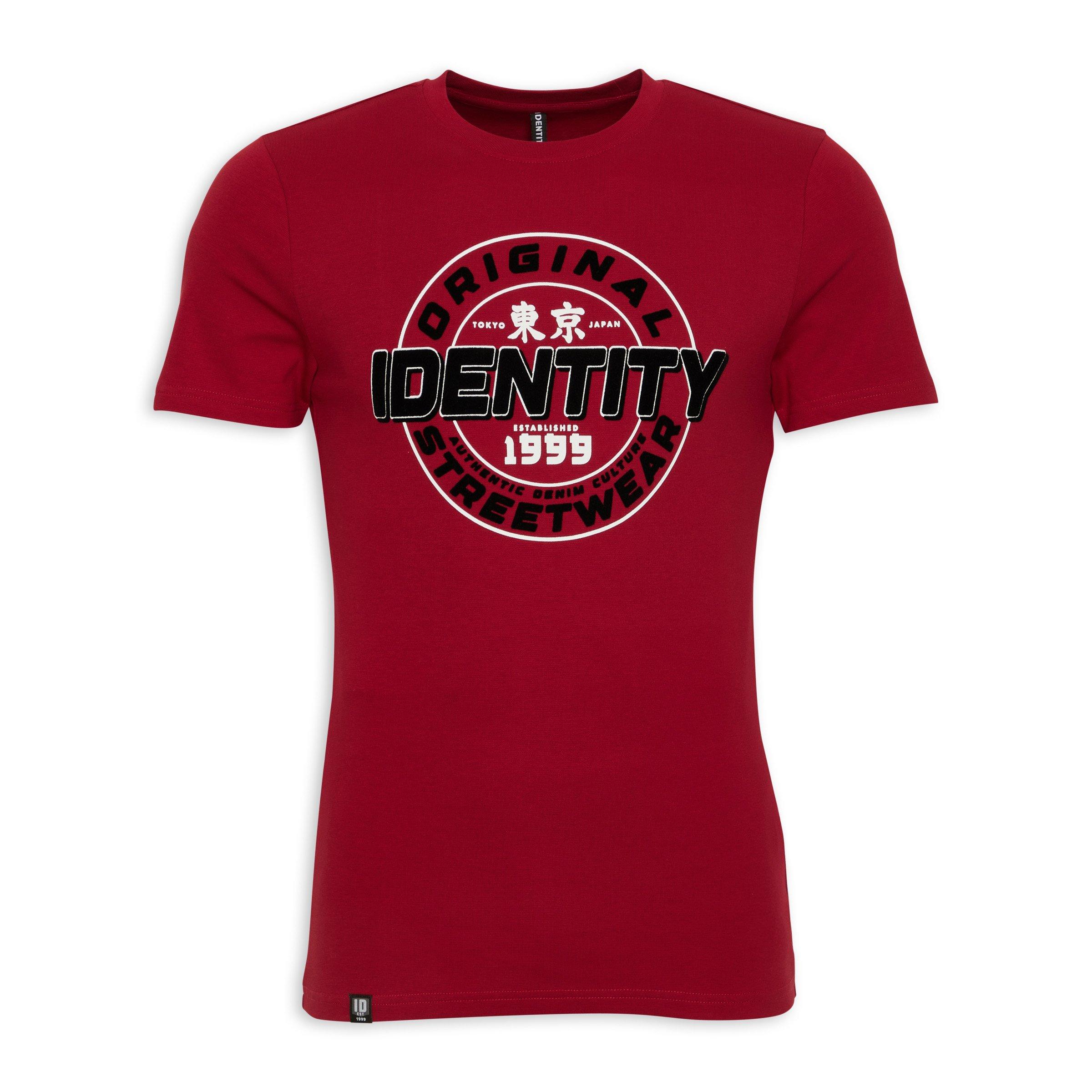 Single Red Emblem Shirt