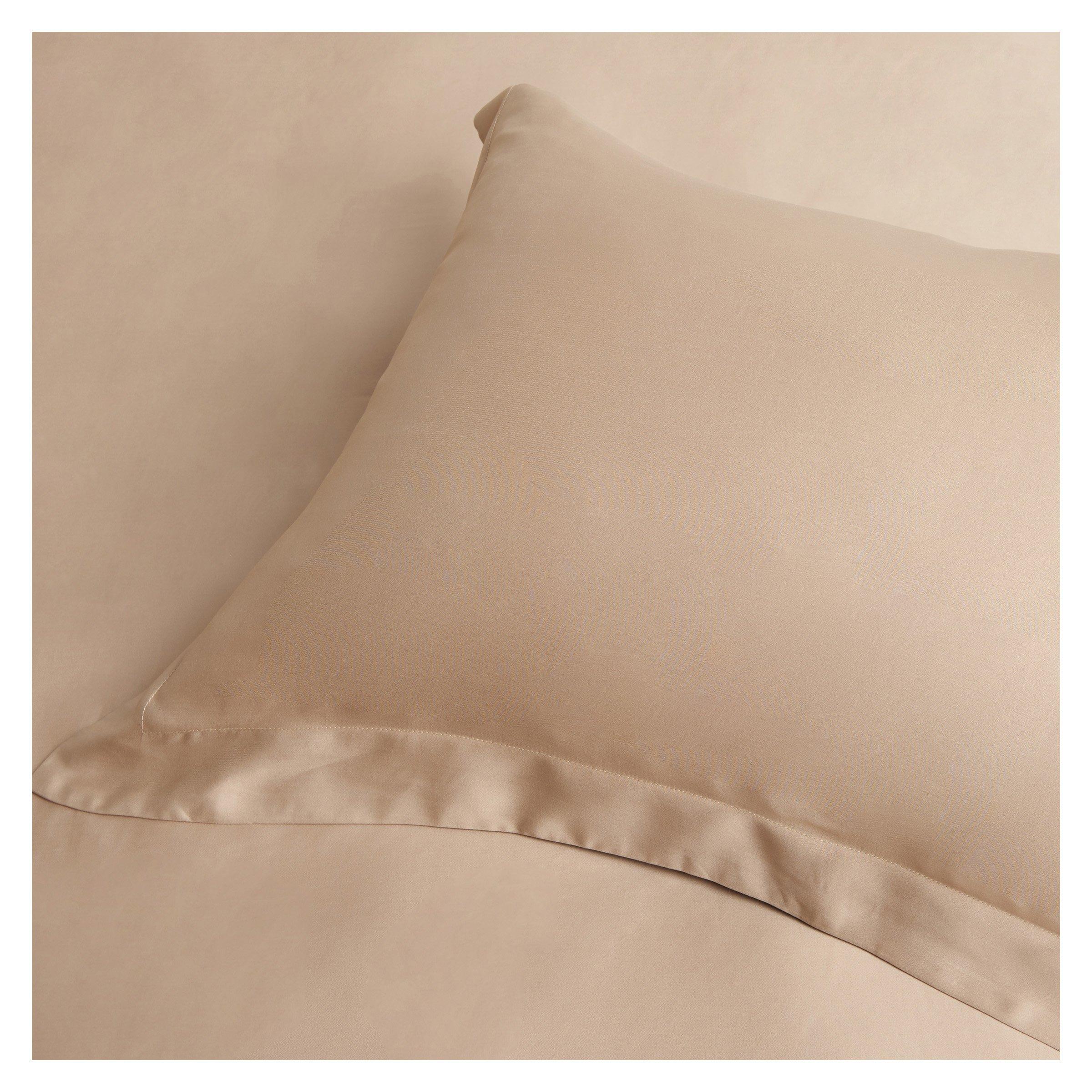 Beloved Hydrangea Oxford Pillowcase Set