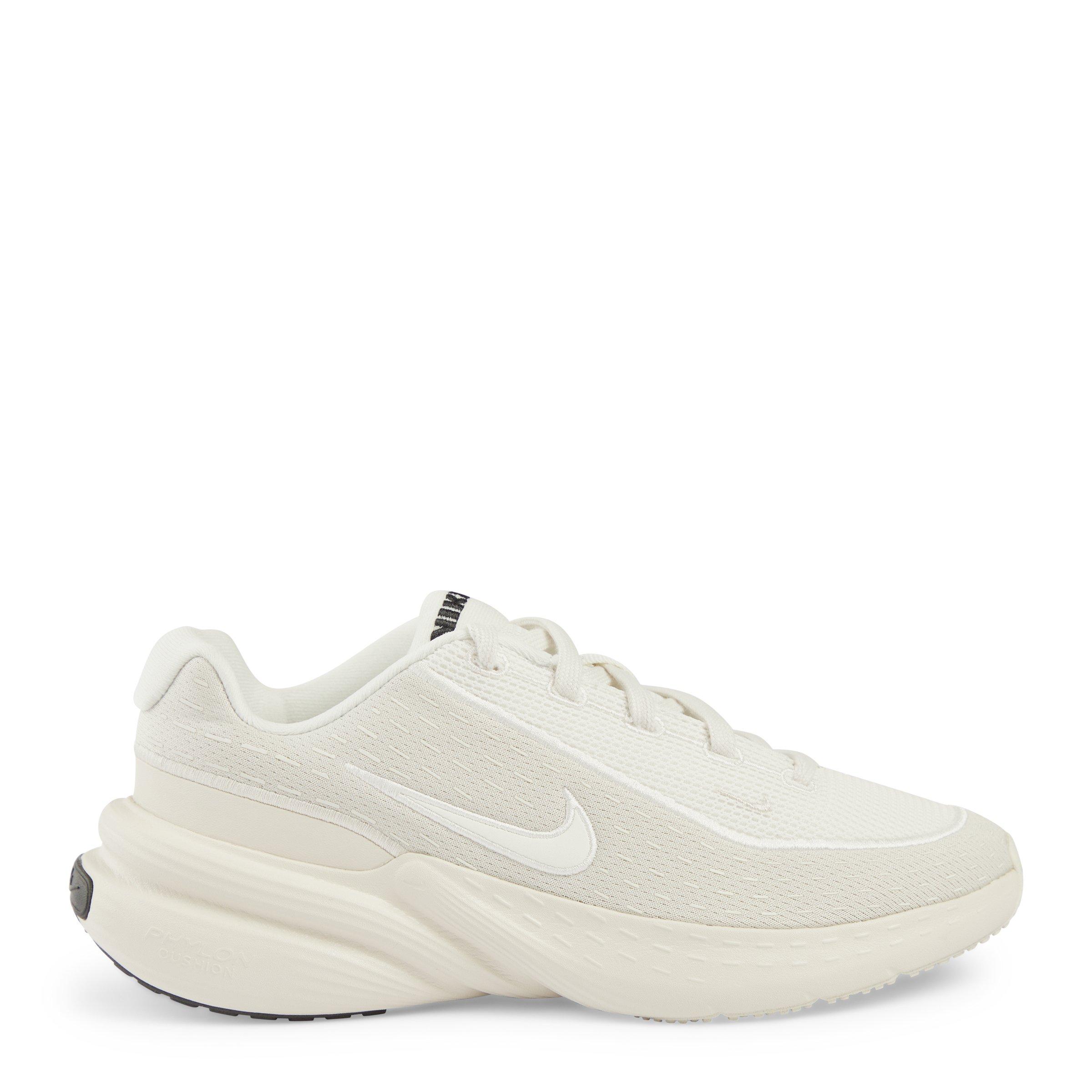 White Uplift SC (3221349) Nike