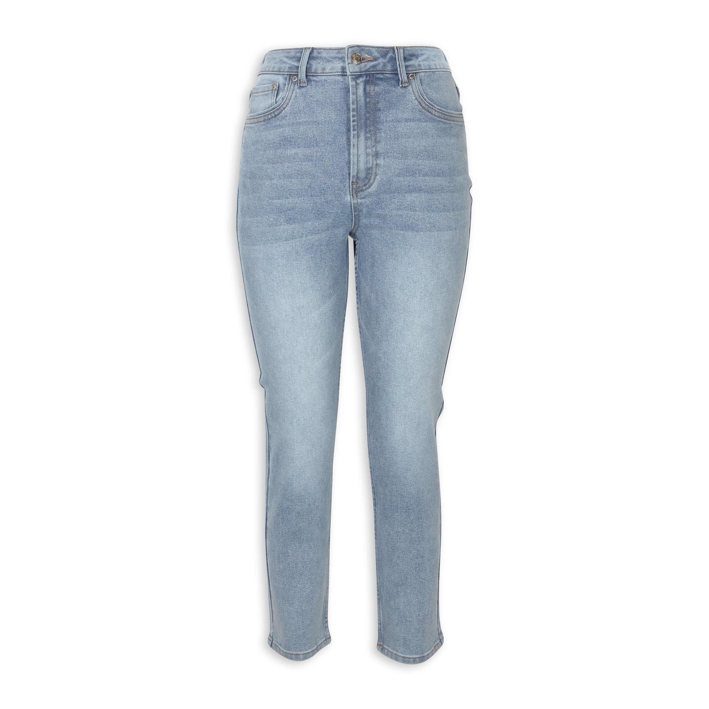 momです。 Light Wash Blue Mom Jeans (3226302) | Identity