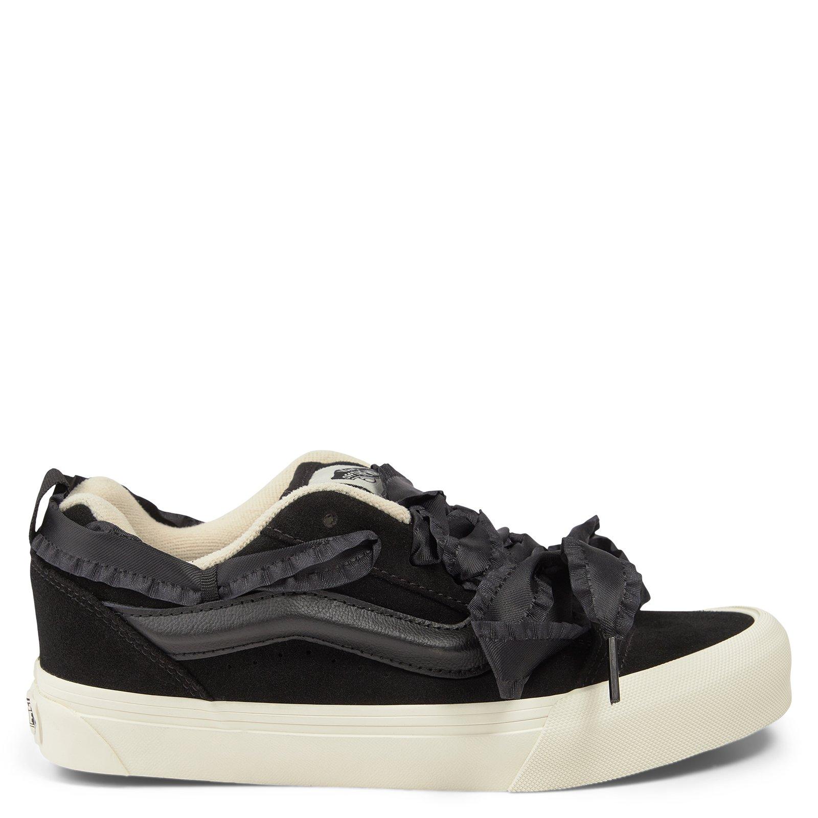 Black Knu Skool Sneakers (3230280) | Vans