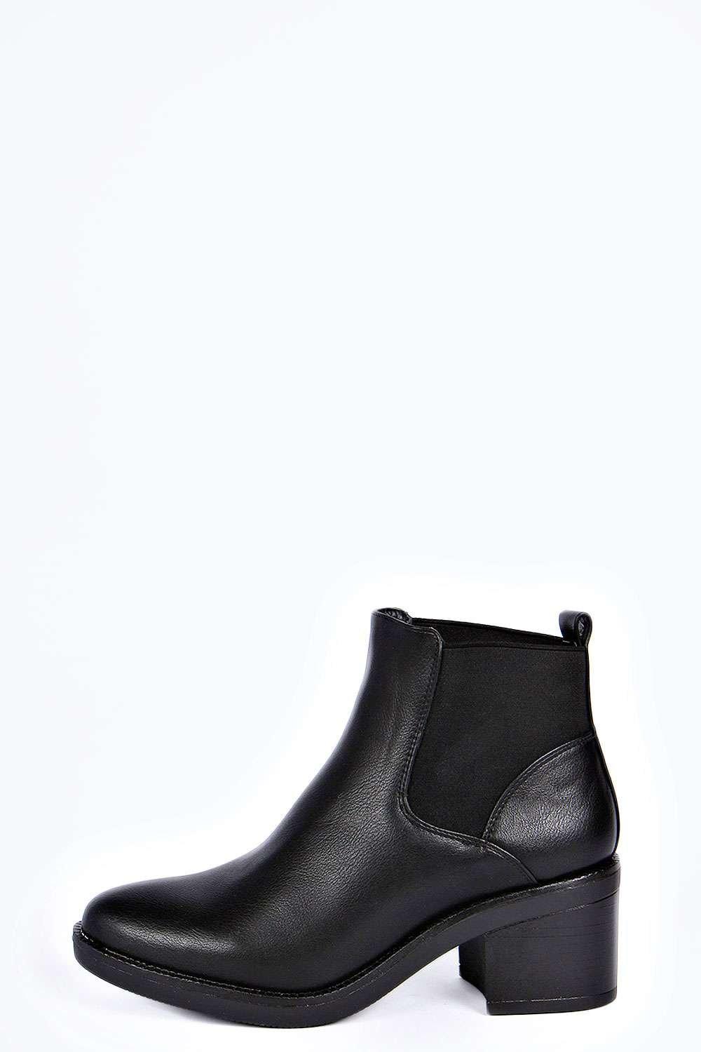 block heel pull on boots