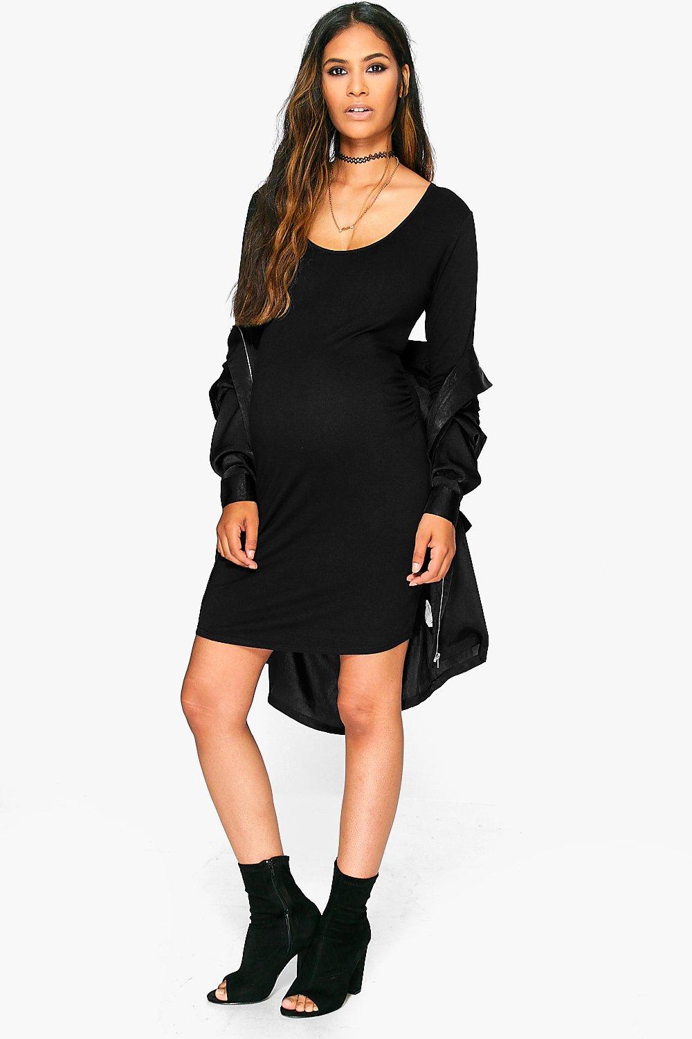 boohoo maternity plus size