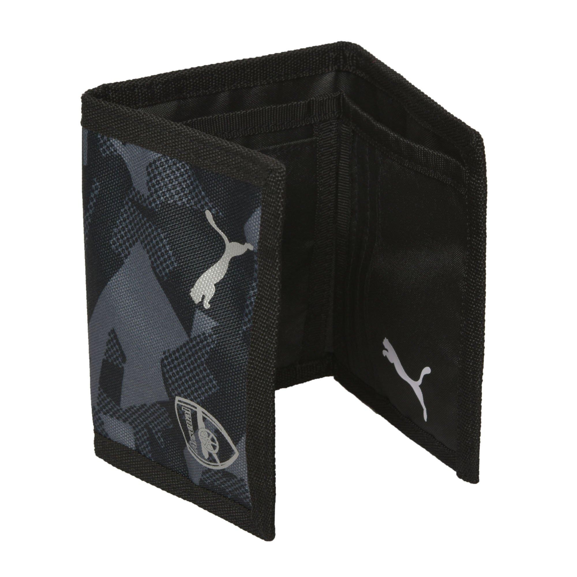 Arsenal 17/18 Camo Velcro Wallet | Official Online Store
