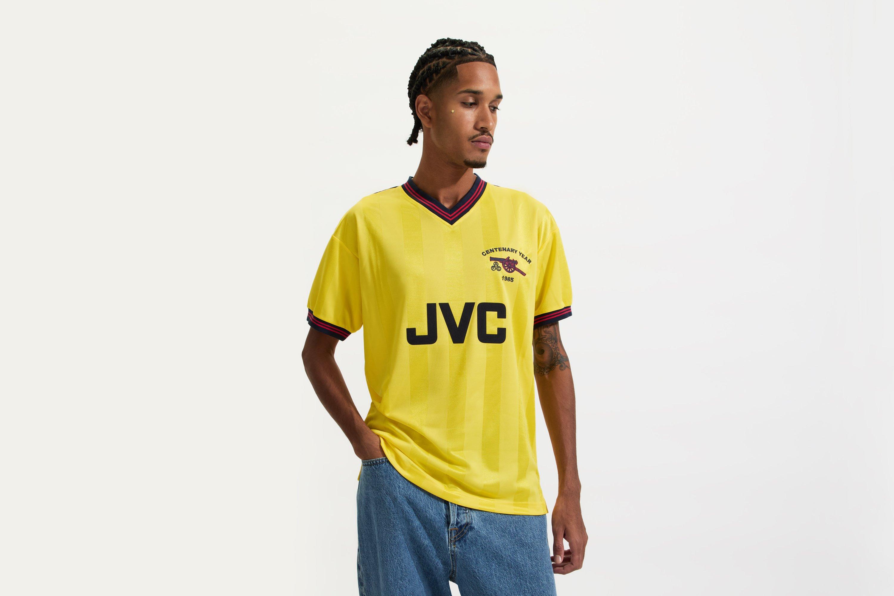 Arsenal Home football shirt 1986 - 1988. Sponsored by JVC