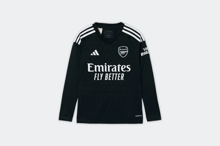 Arsenal Junior 23/24 Black Goalkeeper Long Sleeved Shirt