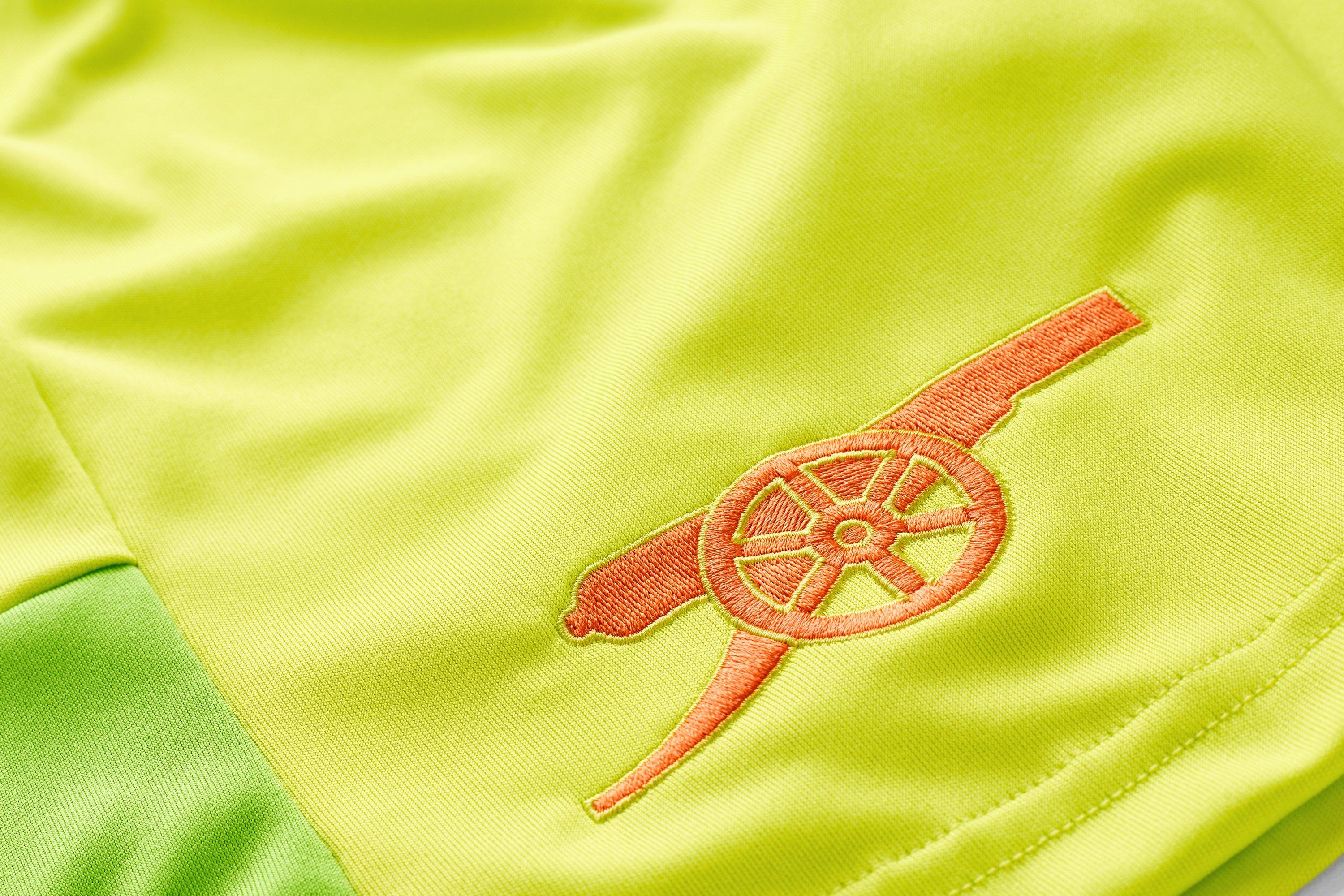 Arsenal adidas Kids 24/25 Yellow Goalkeeper Shorts