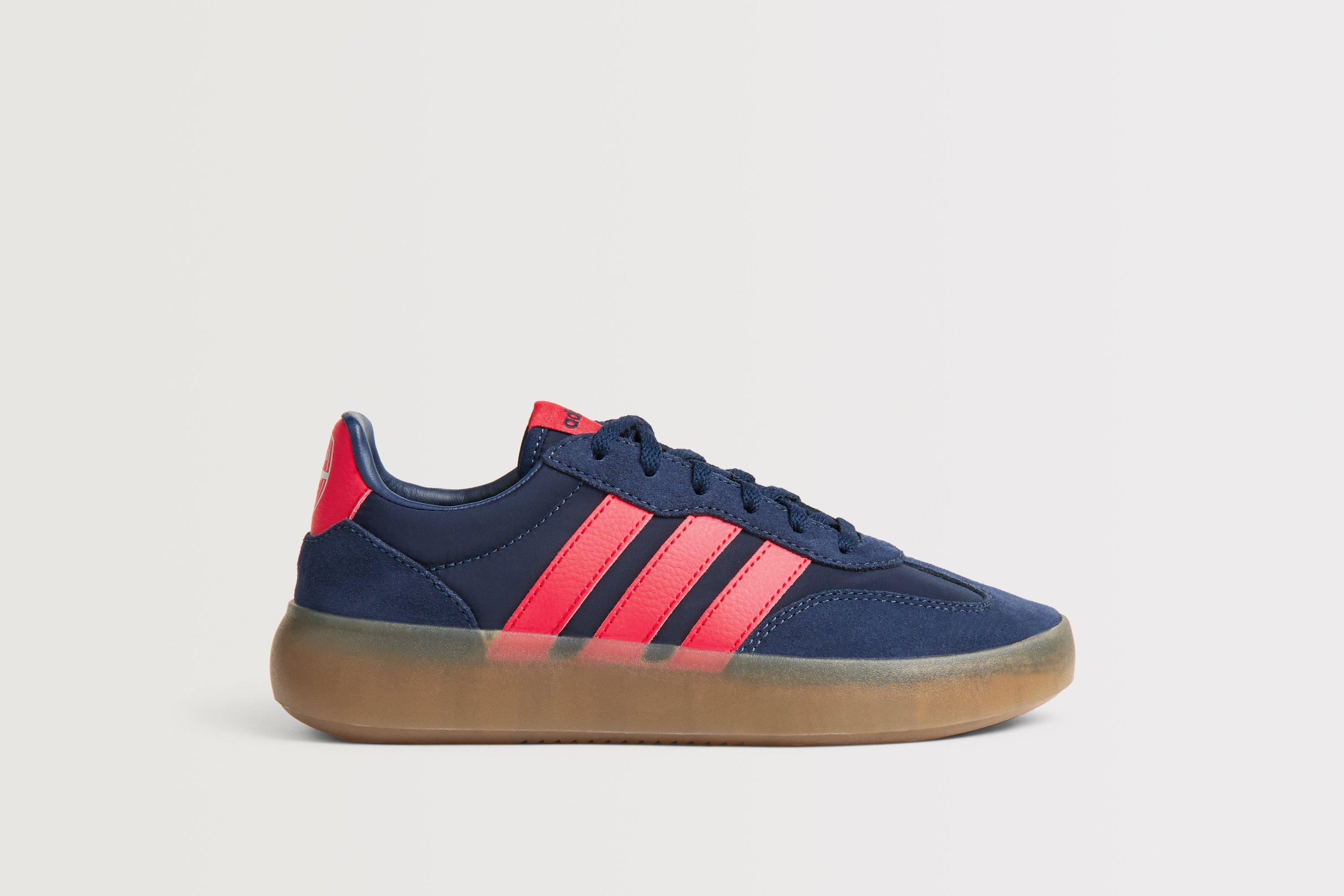 adidas gazelle silver green womens adidas Samba Indoor Shoes, White/Black/Red / 7