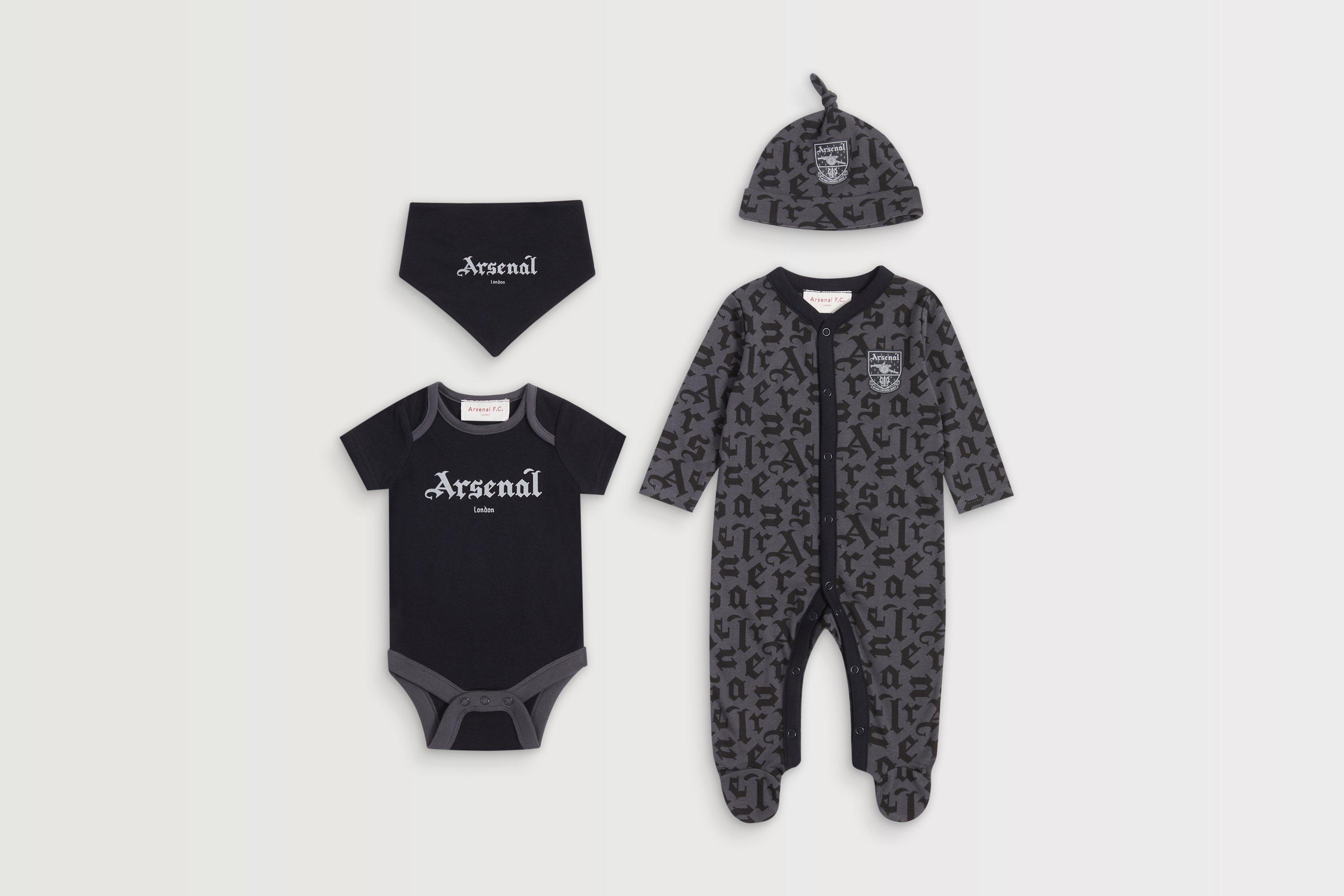 Arsenal Baby Concordia Black 4pc Gift Set, Multicolor