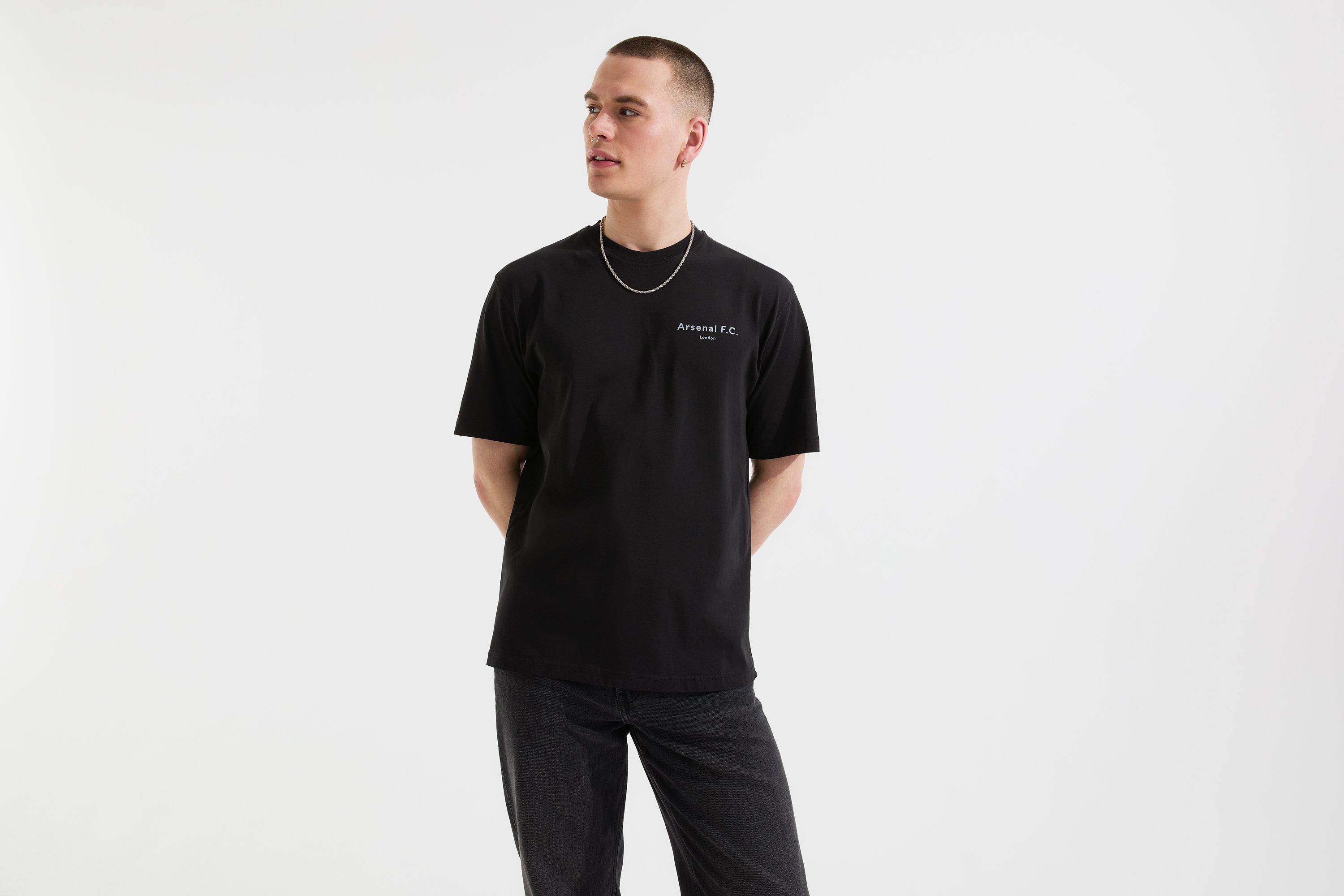 Arsenal Essentials Black Chapman T-Shirt