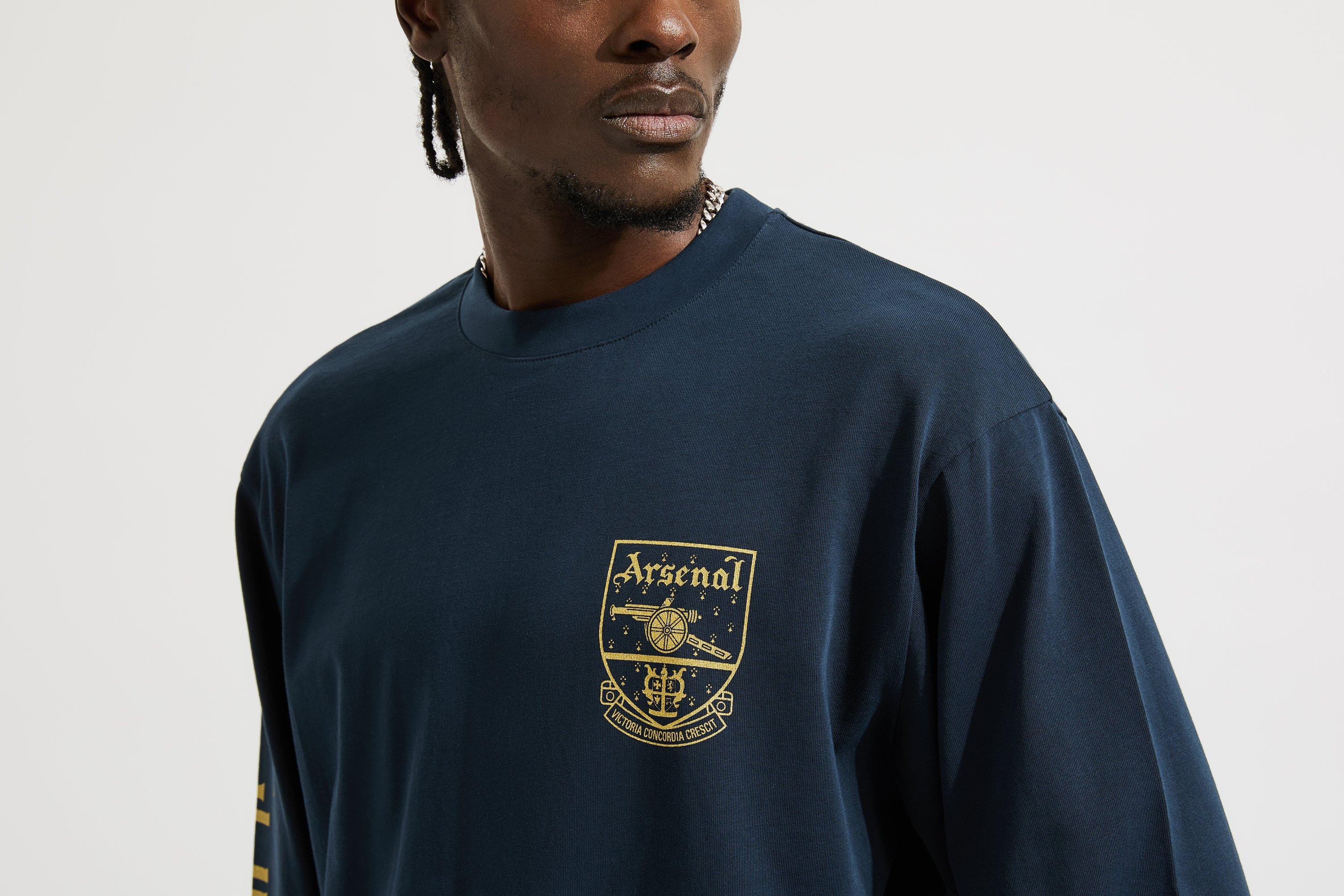 Arsenal Retro Crest Navy Long Sleeved T-Shirt | Official Online Store