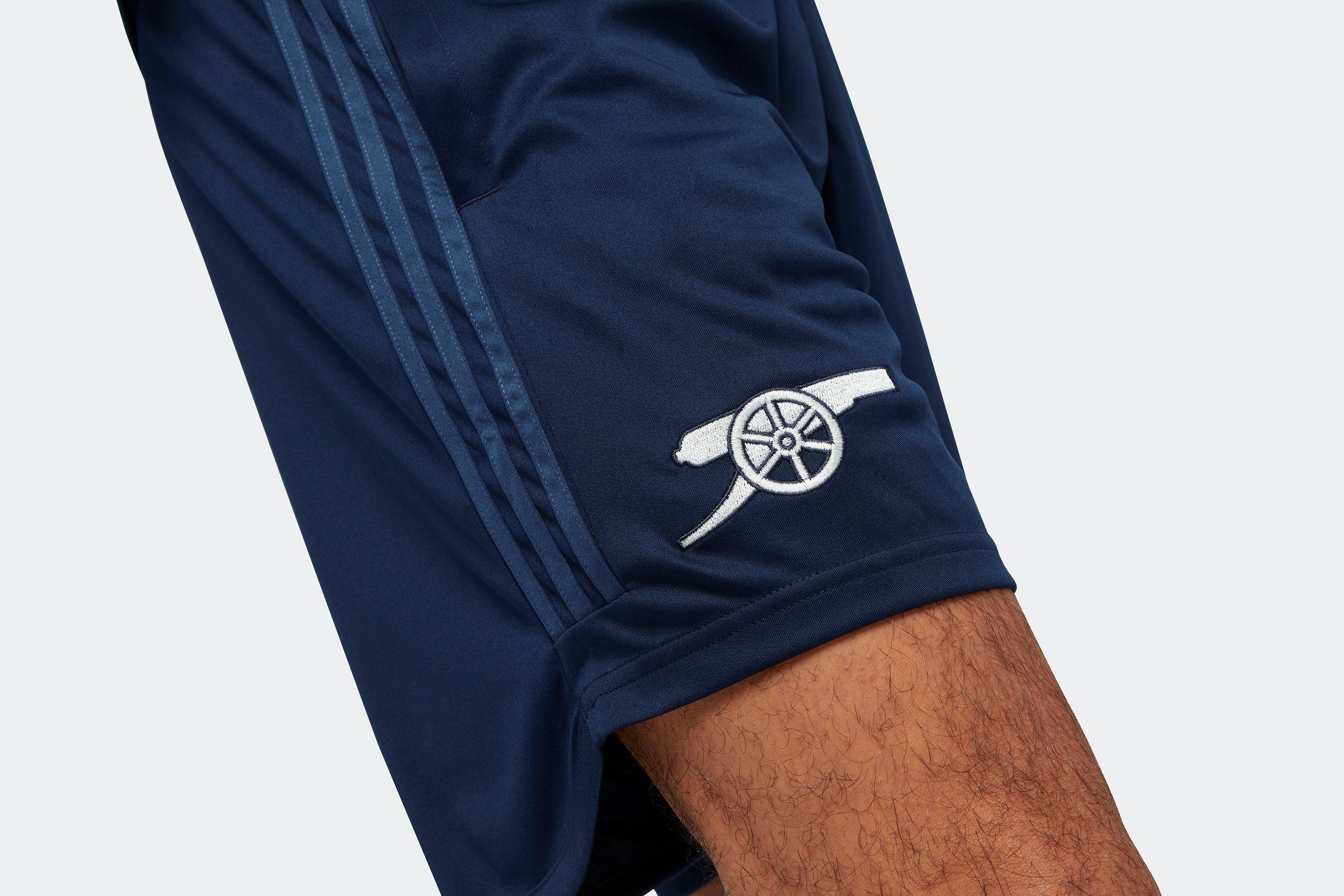 Arsenal shorts hot sale with pockets