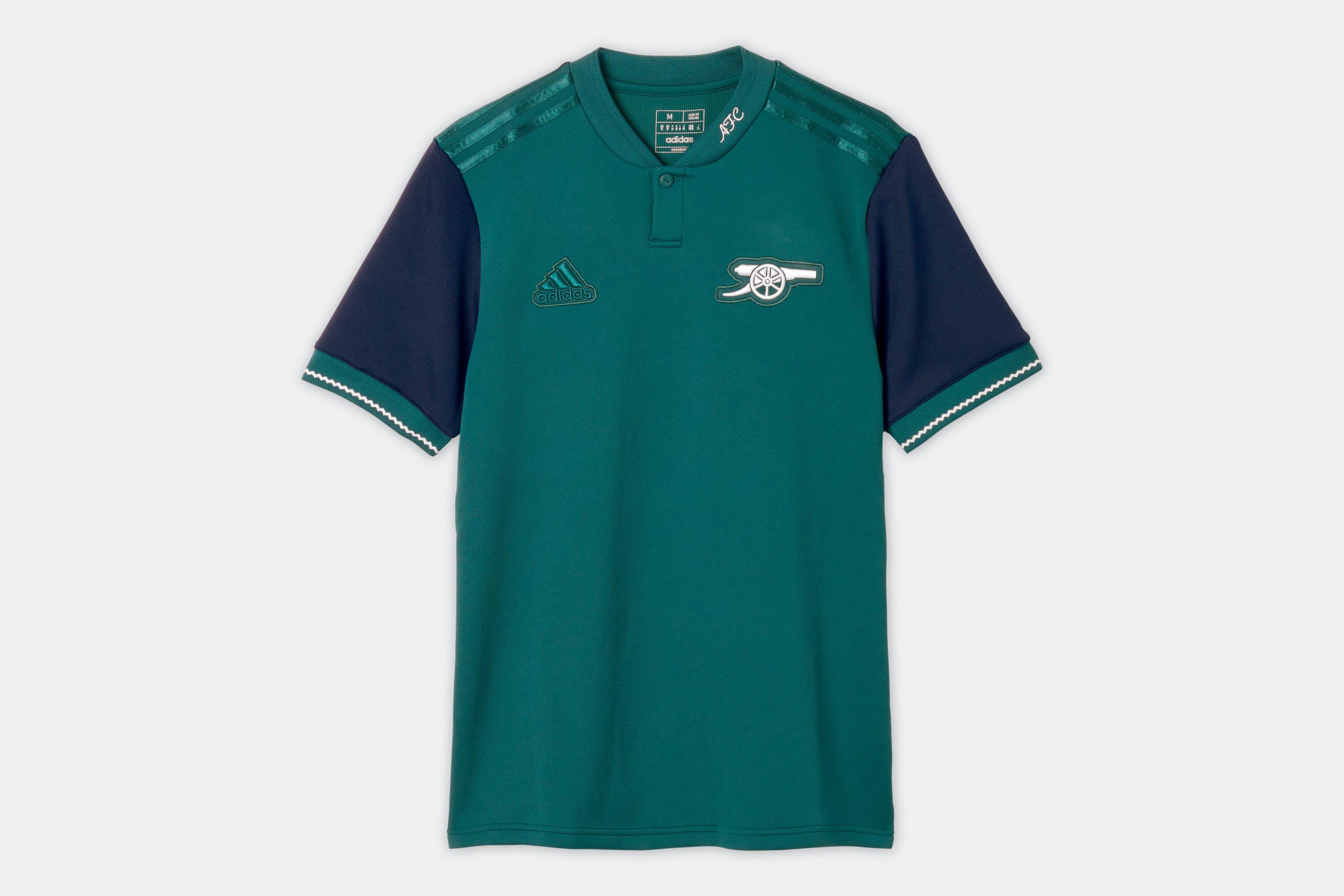 Arsenal store green shirt