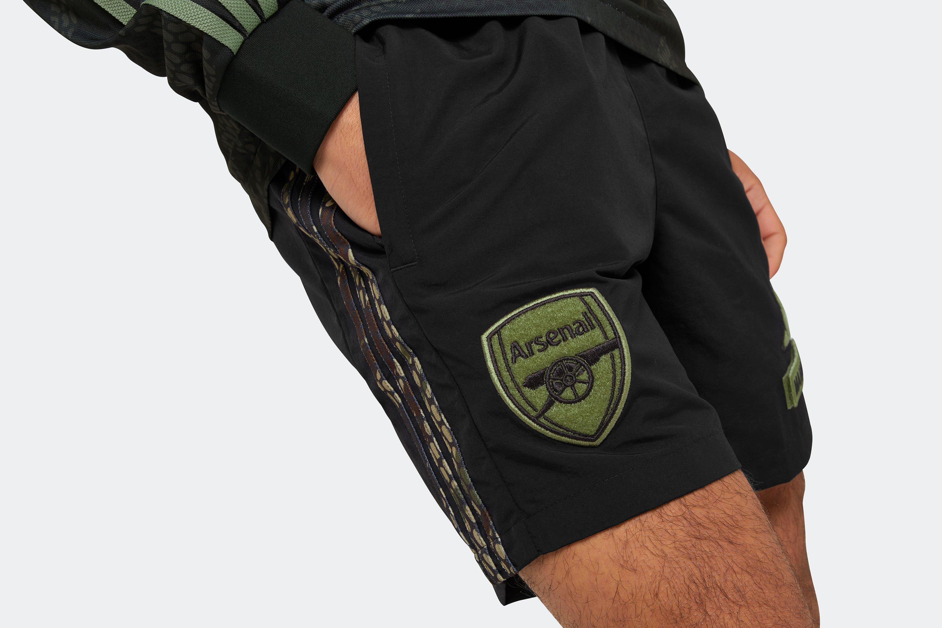 Arsenal shorts store with pockets