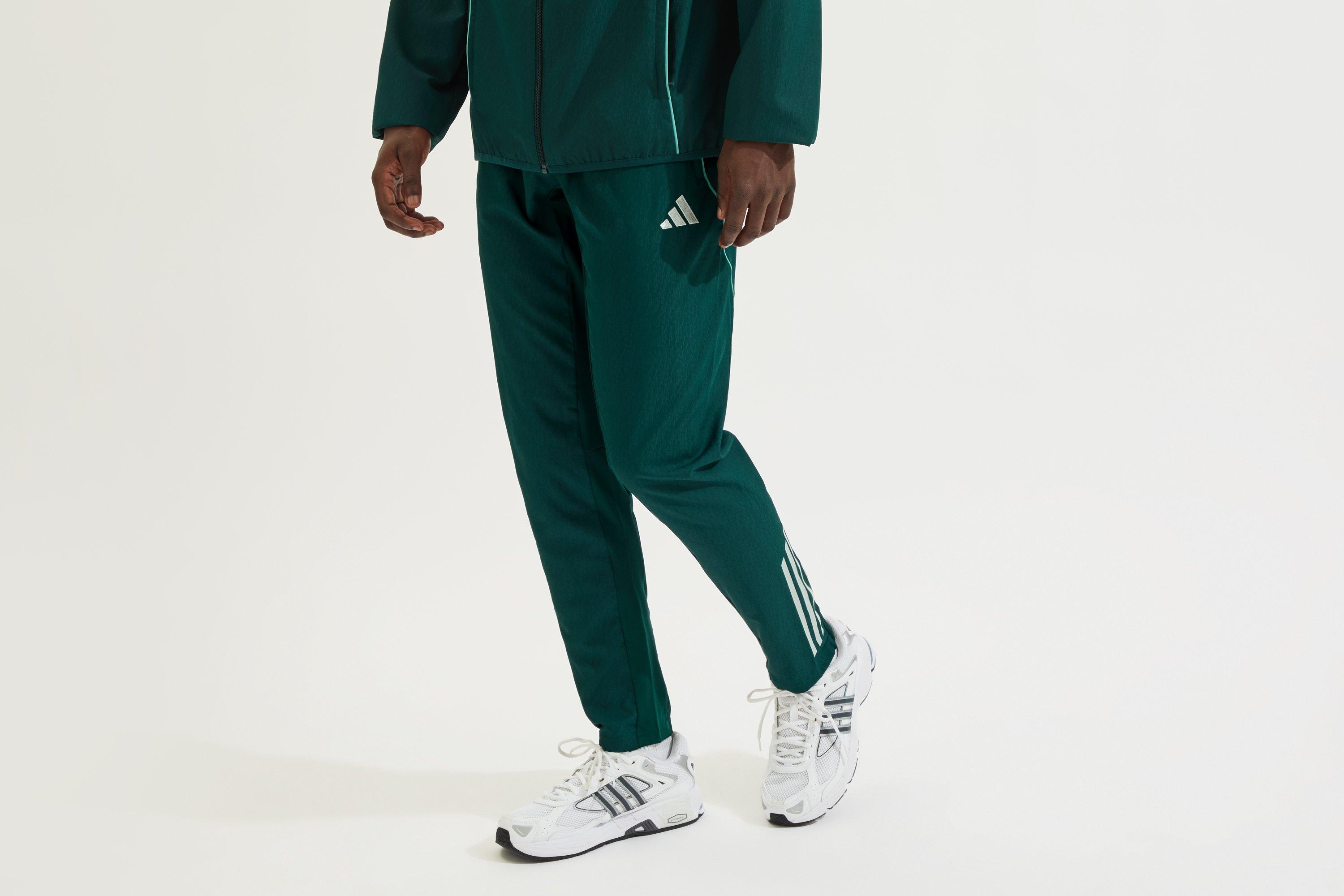 Arsenal adidas 25/26 Presentation Pants | Official Online Store