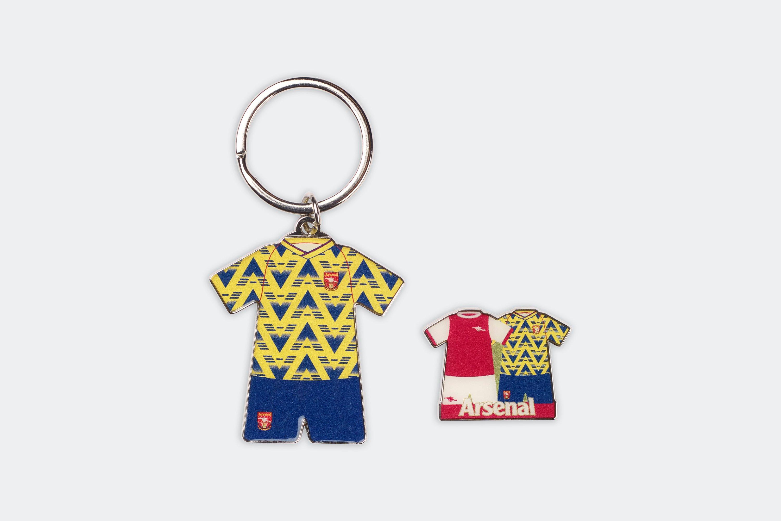 Arsenal Retro Keyring And Badge Set | Official Online Store