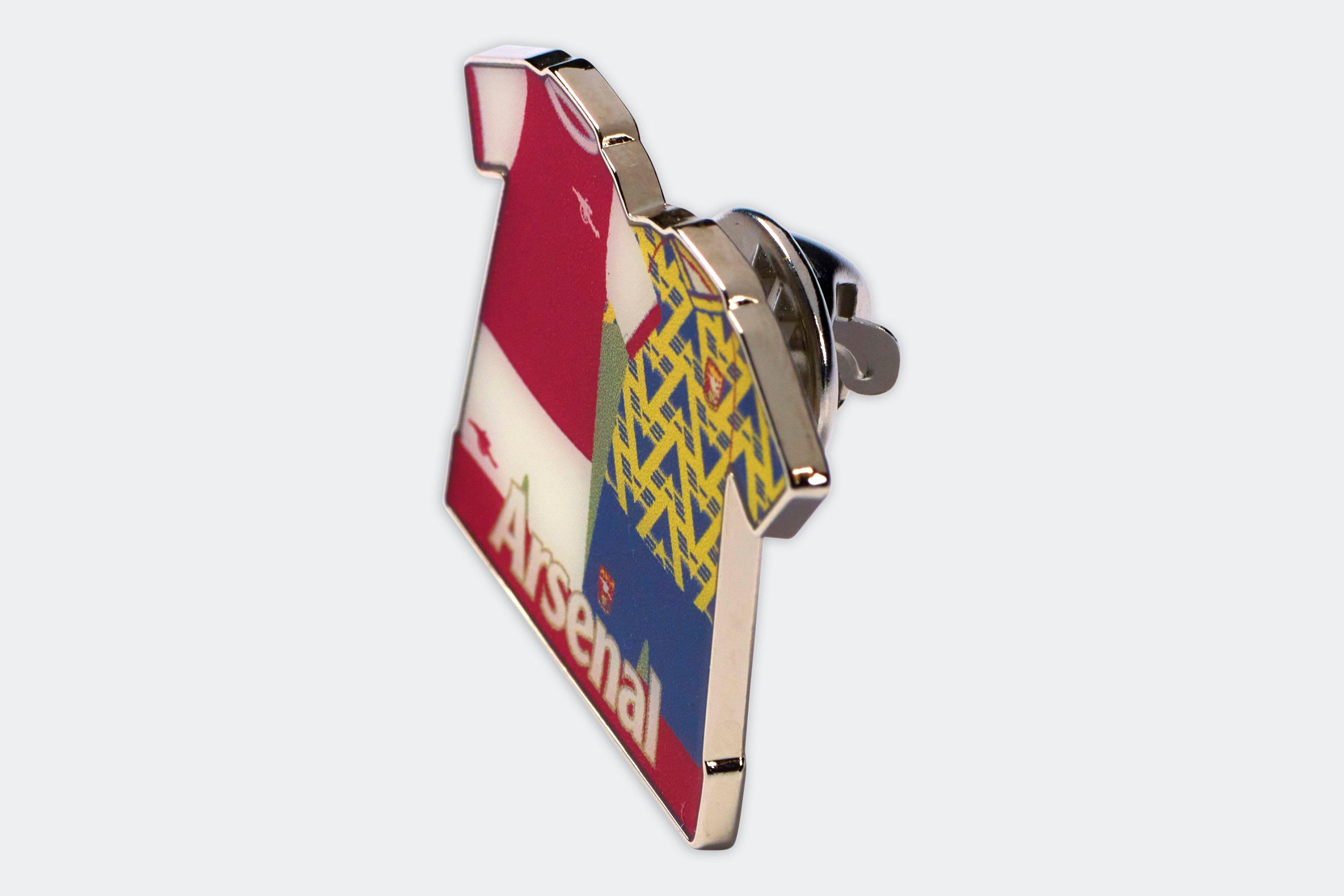 Arsenal Retro Keyring And Badge Set Official Online Store