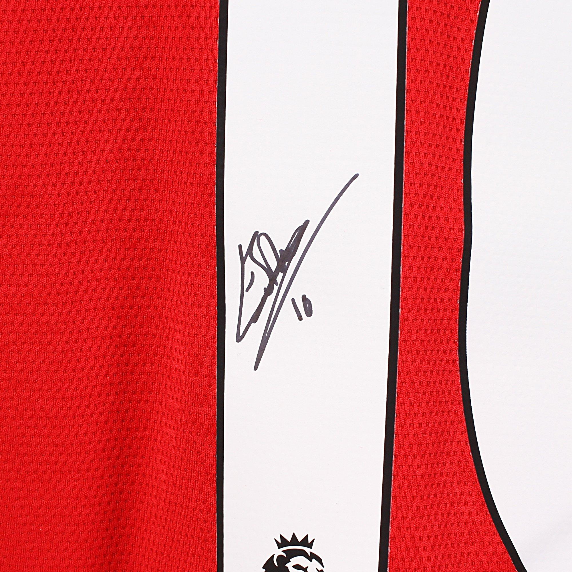 Arsenal 21/22 Smith-Rowe Boxed Signed Shirt | Official Online Store