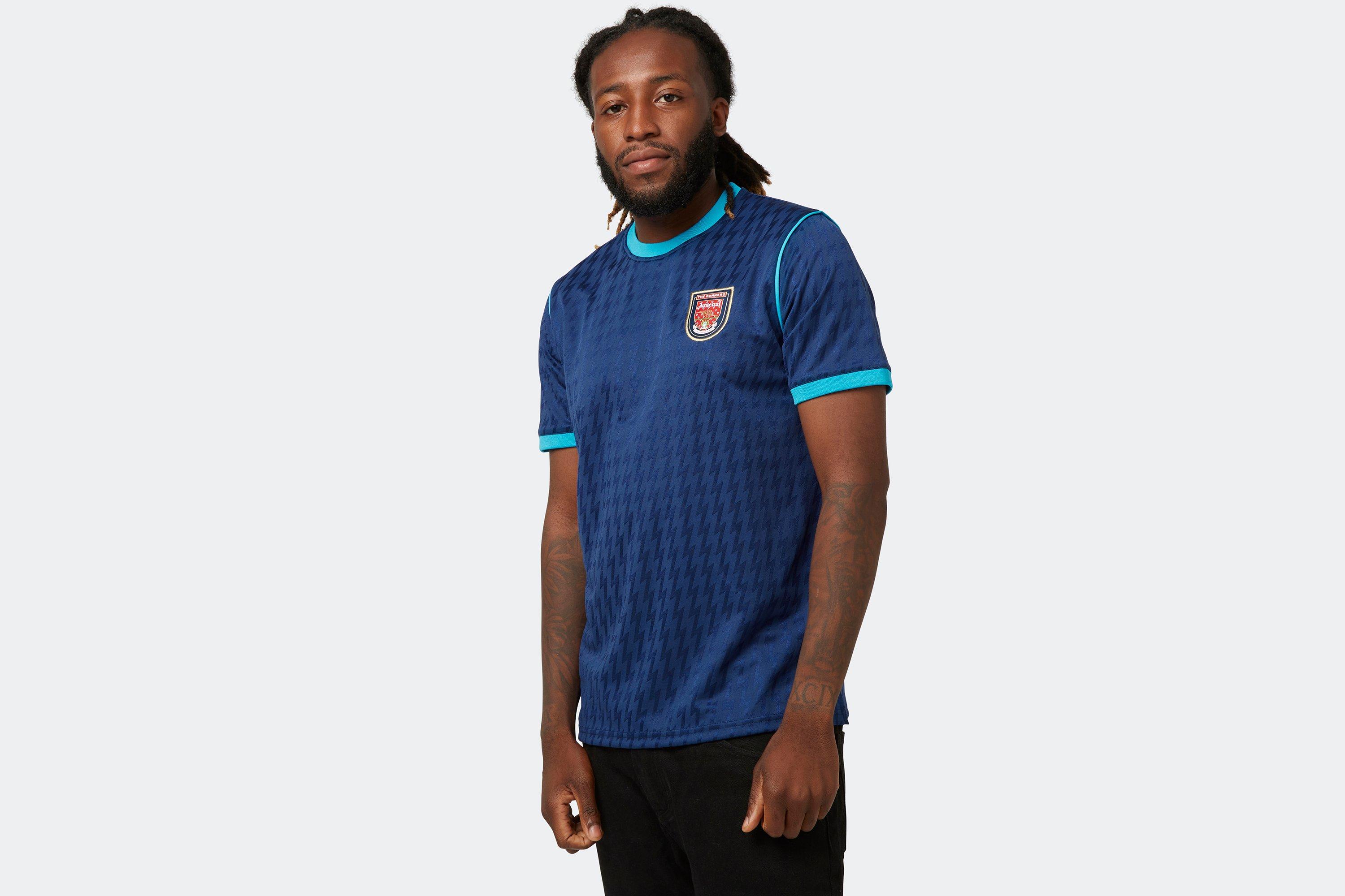 Arsenal store grey kit