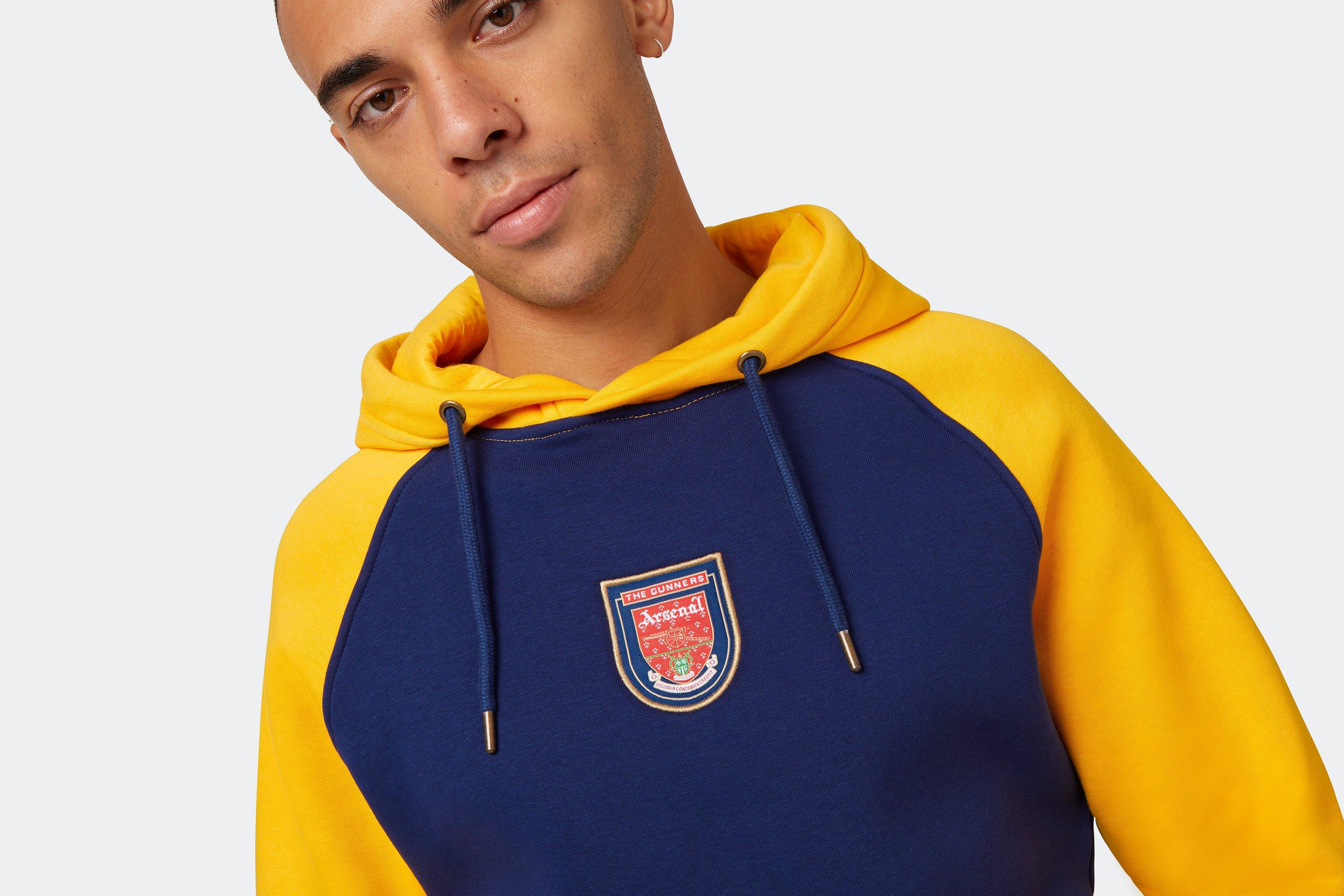 Arsenal Retro Raglan Sleeve Hoodie