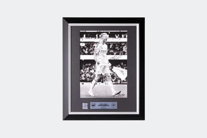 Arsenal Framed Limited Edition Signed Ramsdale Drawing