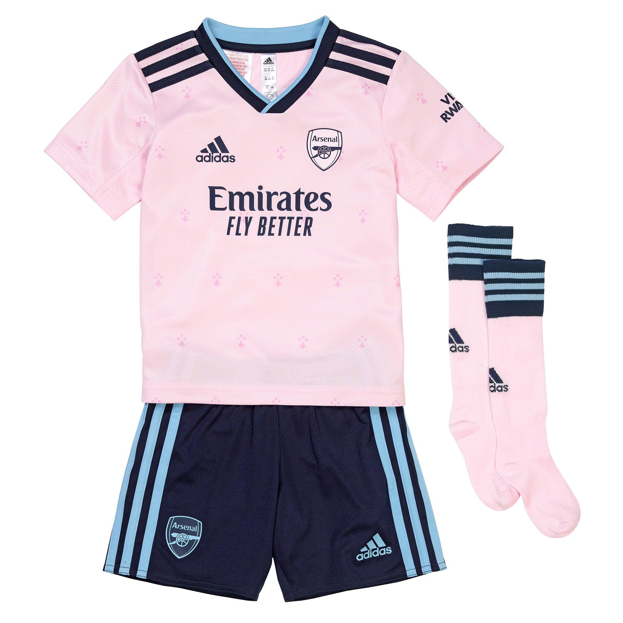 Arsenal baby away store kit