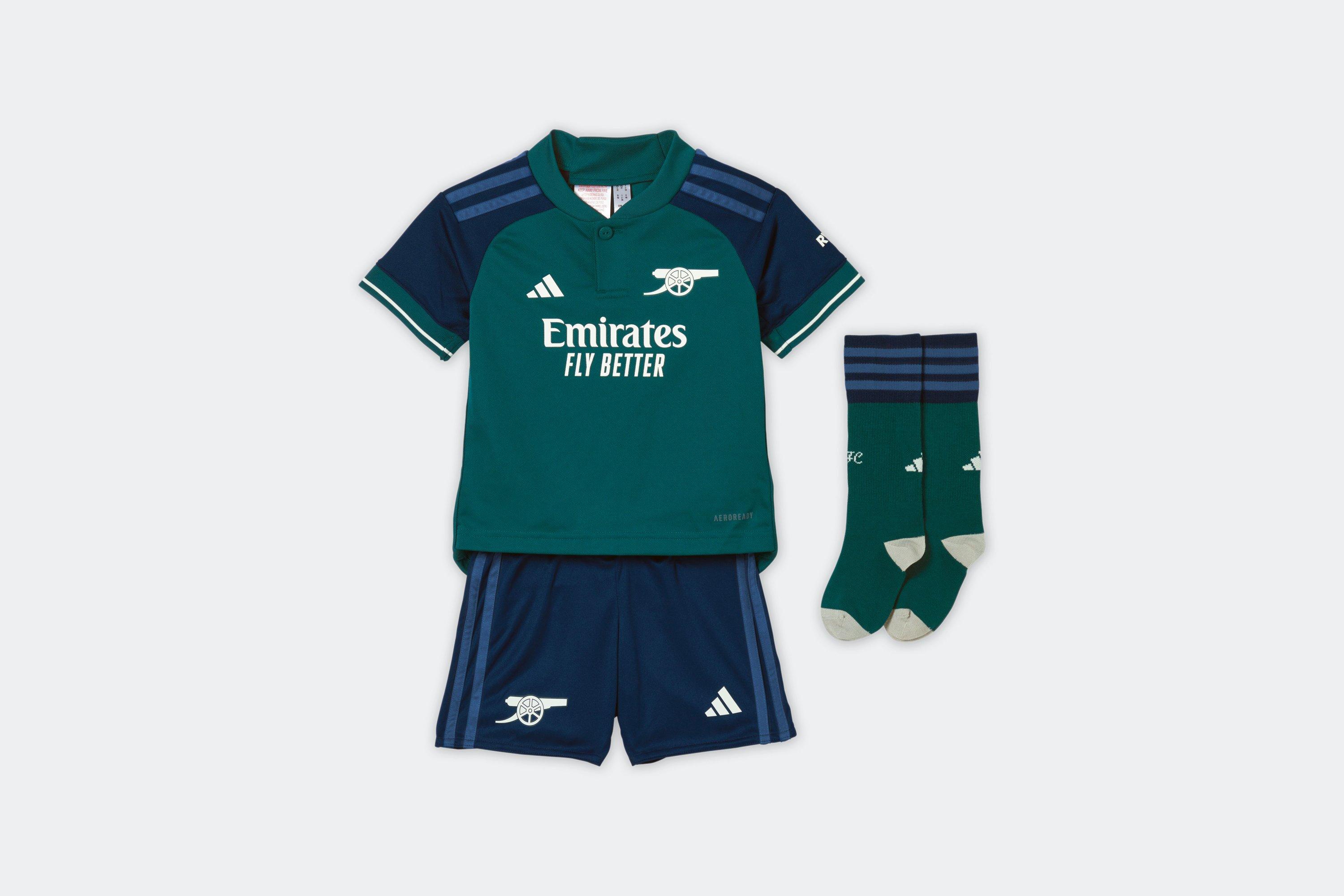 Arsenal 22 away kit