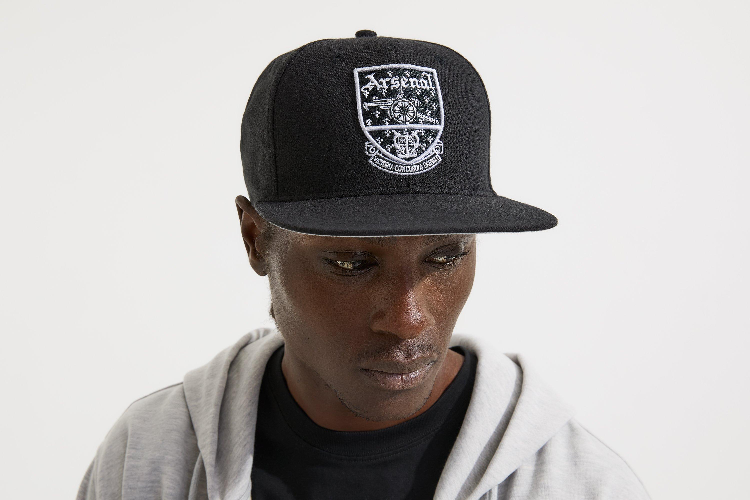 Arsenal 47 Black Snapback Concordia Crest Cap