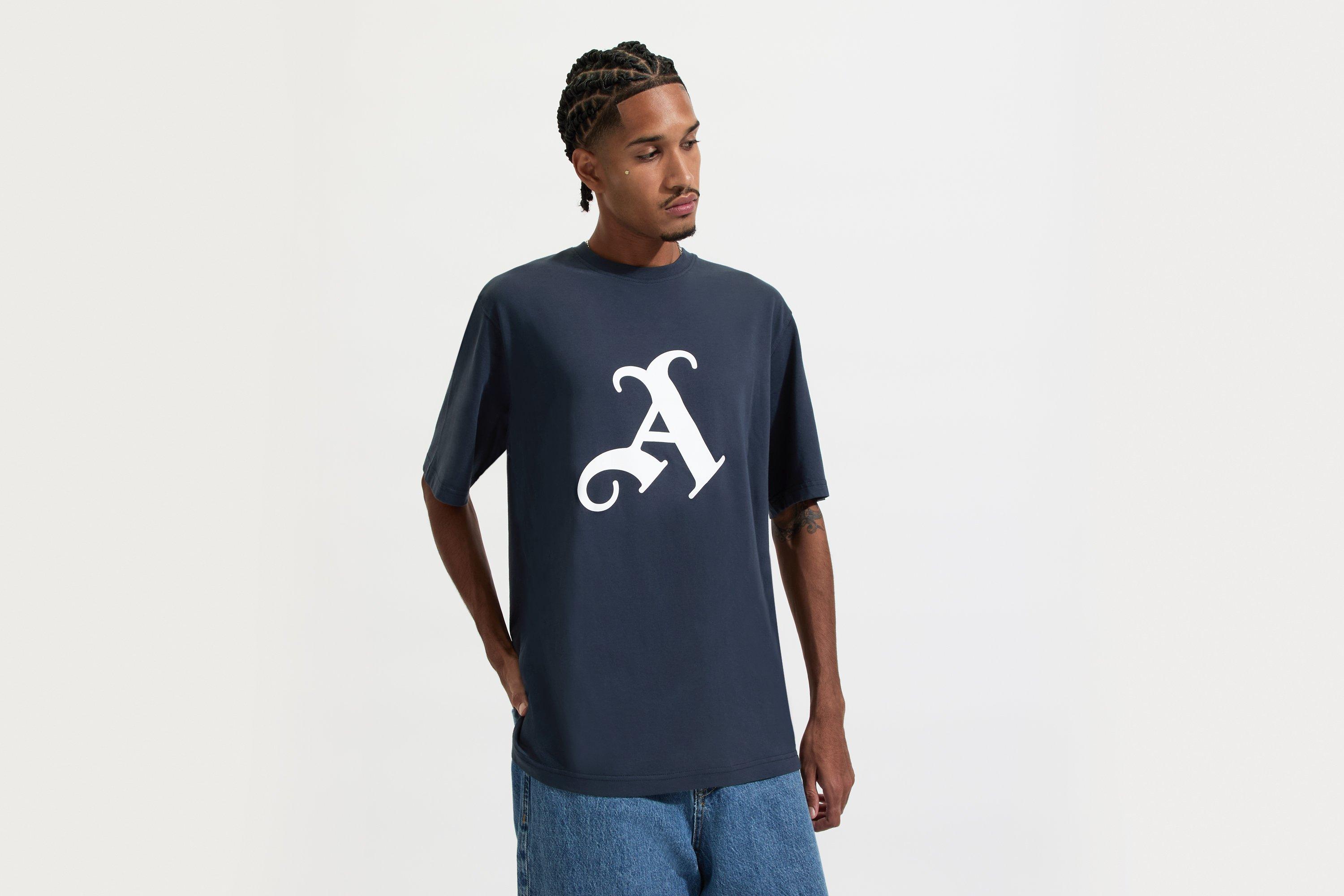 Arsenal Graphic Navy Legend T-Shirt