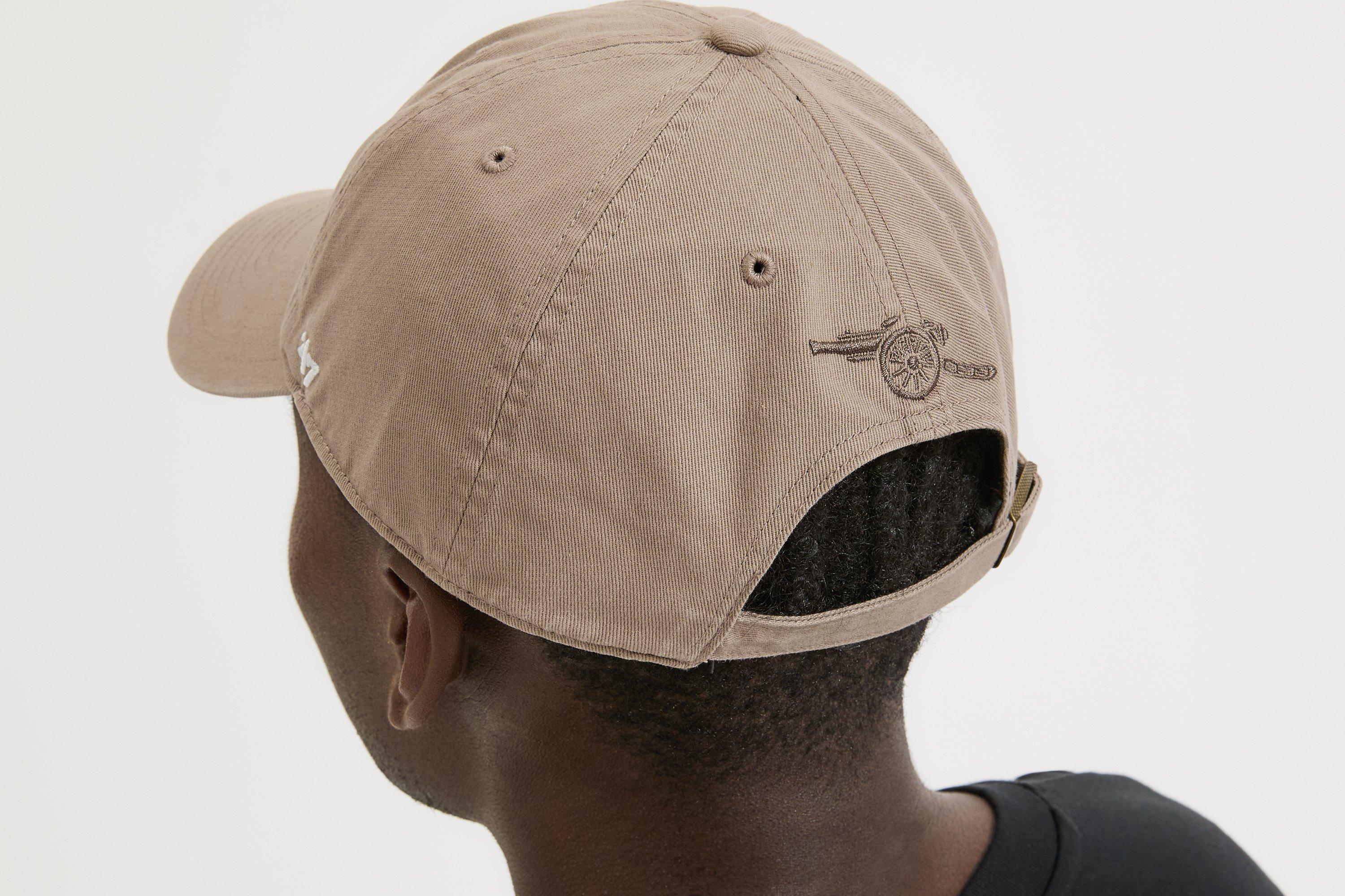 【新品】アーセナル 47 キャップ Beige Arsenal 47 Beige Script Cap | Winter Shop | Arsenal Direct
