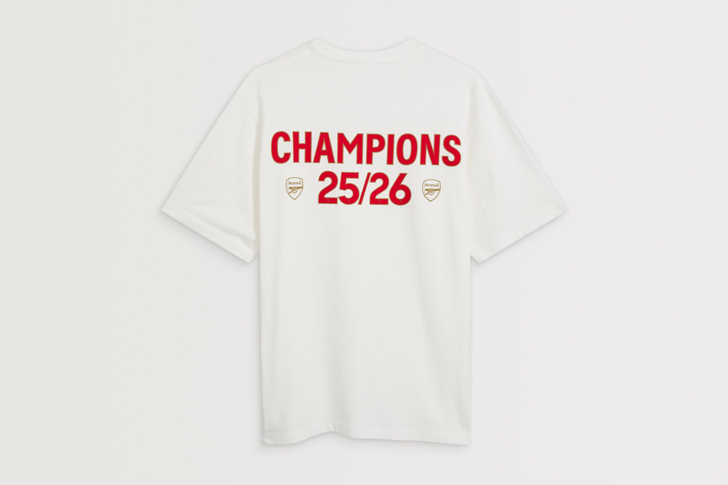並行輸入品　新品Arsenal 25/26 Champions Tシャツ Arsenal Champions 25/26 White Crew T-Shirt | Official Online Store