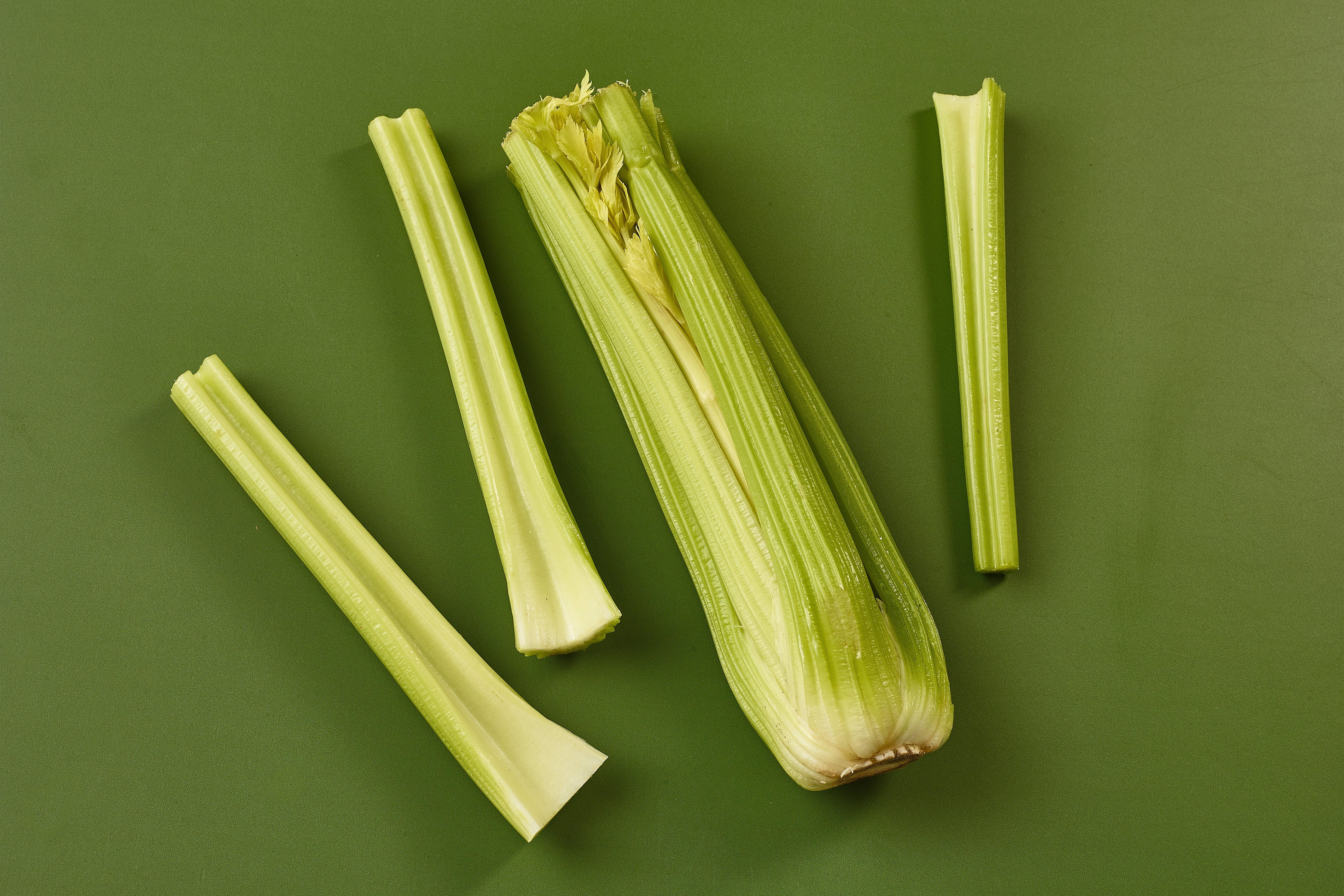 Celery Wholesale – Buy Celery in Bulk | Brakes Foodservice