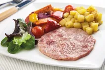 Green Gourmet British Red Tractor Raw Gammon Steak 57g Green Gourmet British Red Tractor Raw Gammon Steak 57g