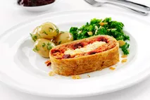 Brakes Beetroot, Brie & Walnut Wellington Slices Brakes Beetroot, Brie & Walnut Wellington Slices