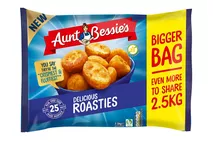 Aunt Bessie's Crispy & Fluffy Roast Potatoes 2.5kg Aunt Bessie's Crispy & Fluffy Roast Potatoes 2.5kg