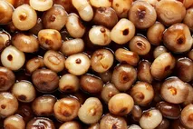 Whole Borettane Onions In Balsamic Vinegar (700g drained weight) Whole Borettane Onions In Balsamic Vinegar (700g drained weight)