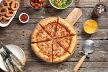 Chicago Town Take Away Classic Crust Chicken & Bacon 30cm Pizza. Chicago Town Take Away Classic Crust Chicken & Bacon 30cm Pizza.