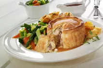 Brakes Fully Baked Deep Fill Chicken, Wiltshire Ham & Leek Pies Brakes Fully Baked Deep Fill Chicken, Wiltshire Ham & Leek Pies