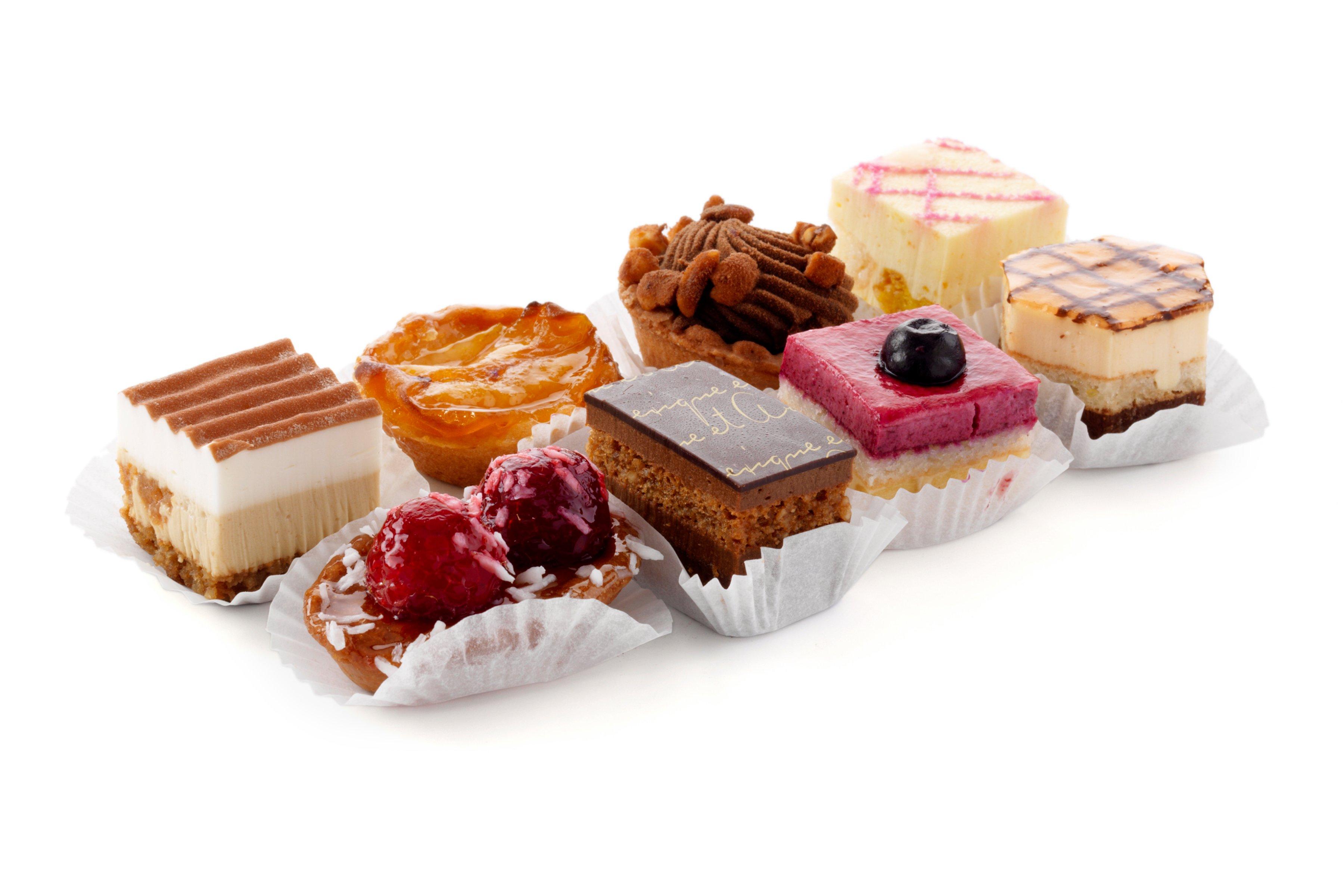 La Boulangerie Assorted Petit Fours Wholesale Buy La Boulangerie Assorted Petit Fours In Bulk Brakes Foodservice