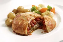 Brakes Mediterranean Vegetable & Cheese Wellingtons Brakes Mediterranean Vegetable & Cheese Wellingtons