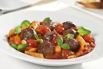 Green Gourmet British Red Tractor Raw Beef Meatballs 20g Green Gourmet British Red Tractor Raw Beef Meatballs 20g
