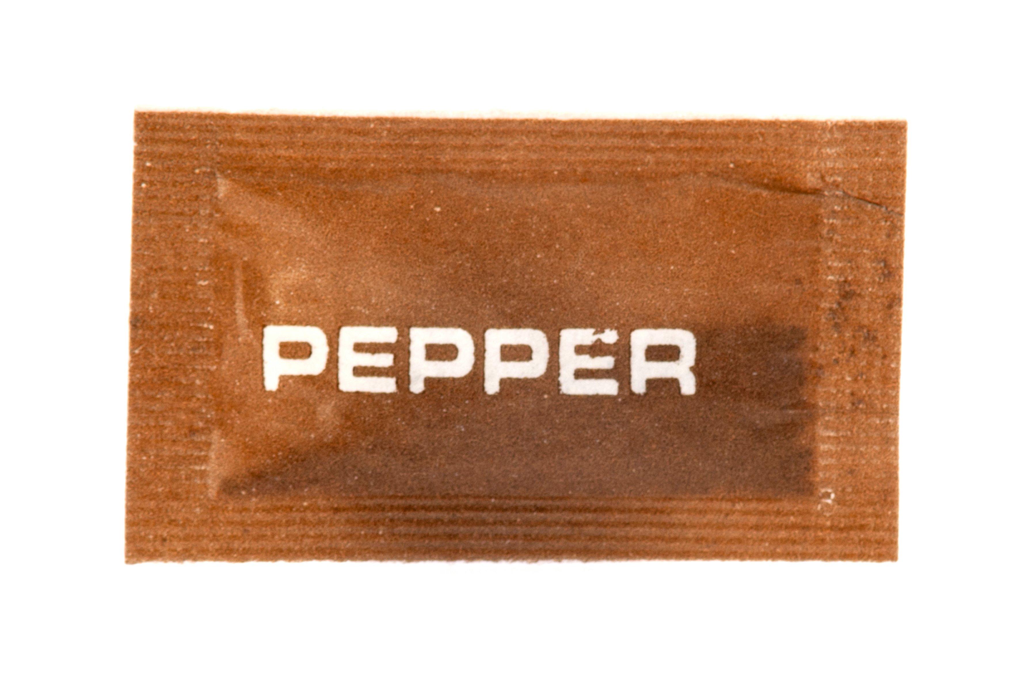Brakes Black Pepper Sachets     1 x 2000
