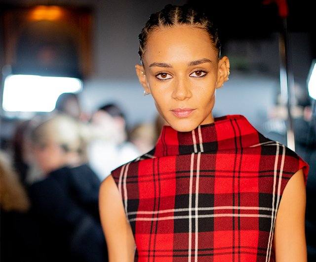 Backstage - Picture 3