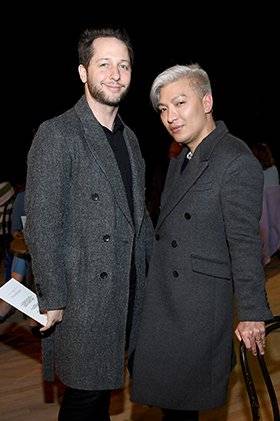 Front Row - Picture 12